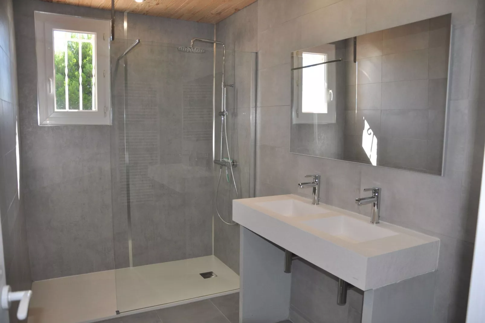 Villa Les Etangs-Bathroom