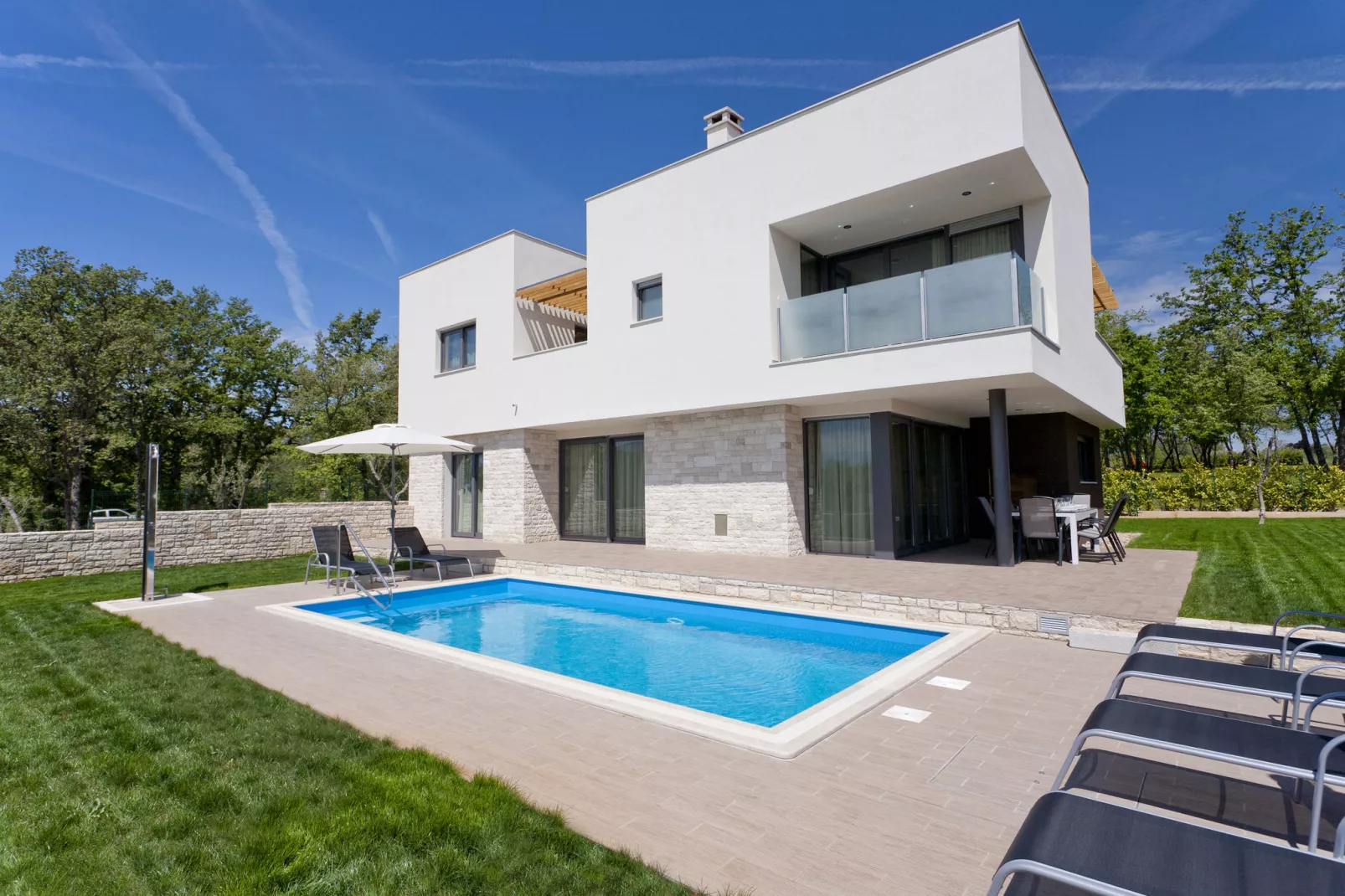 Villa Amaris-Exterior summer