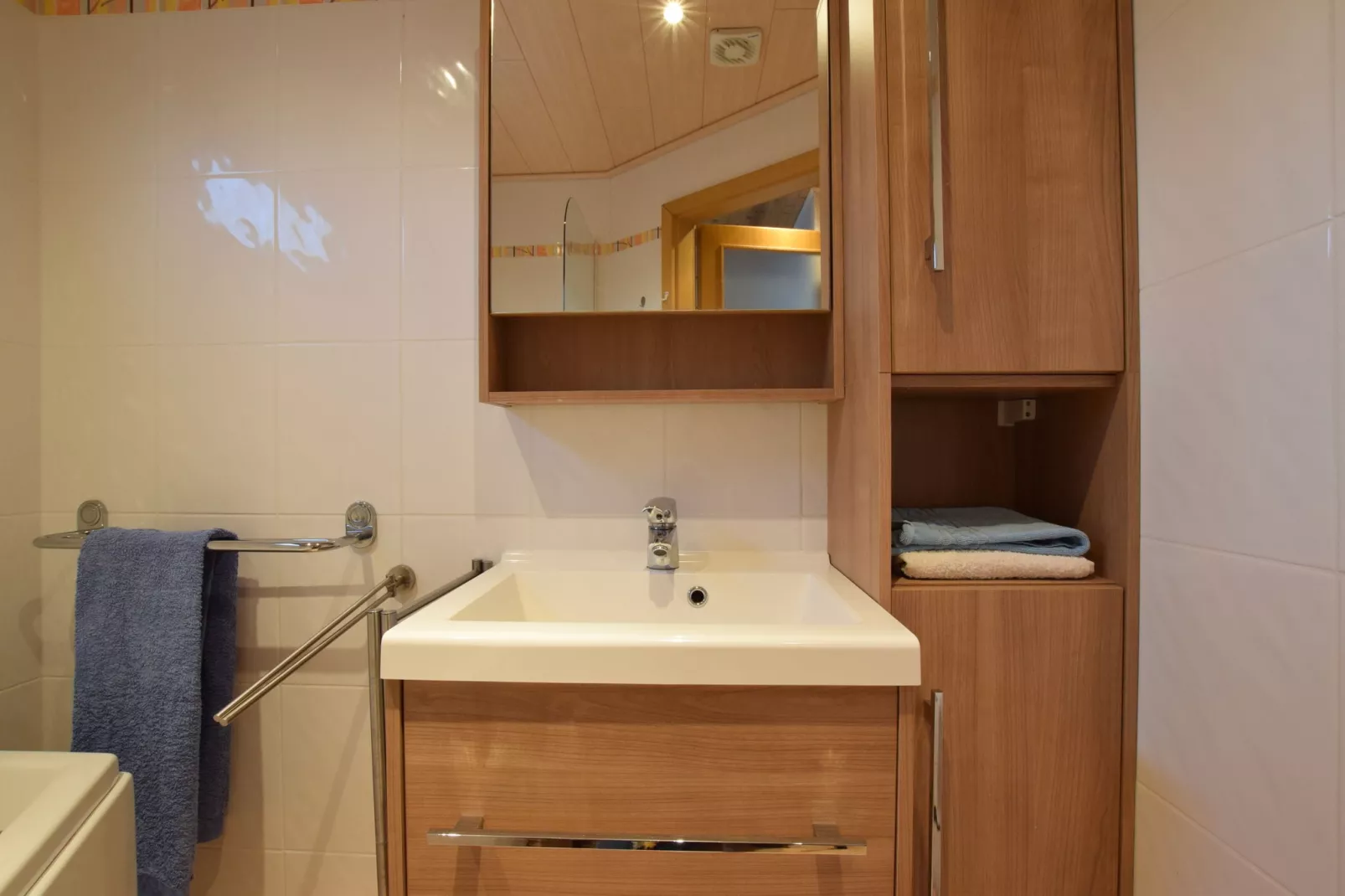 Le Chalet de Cherapont-Bathroom