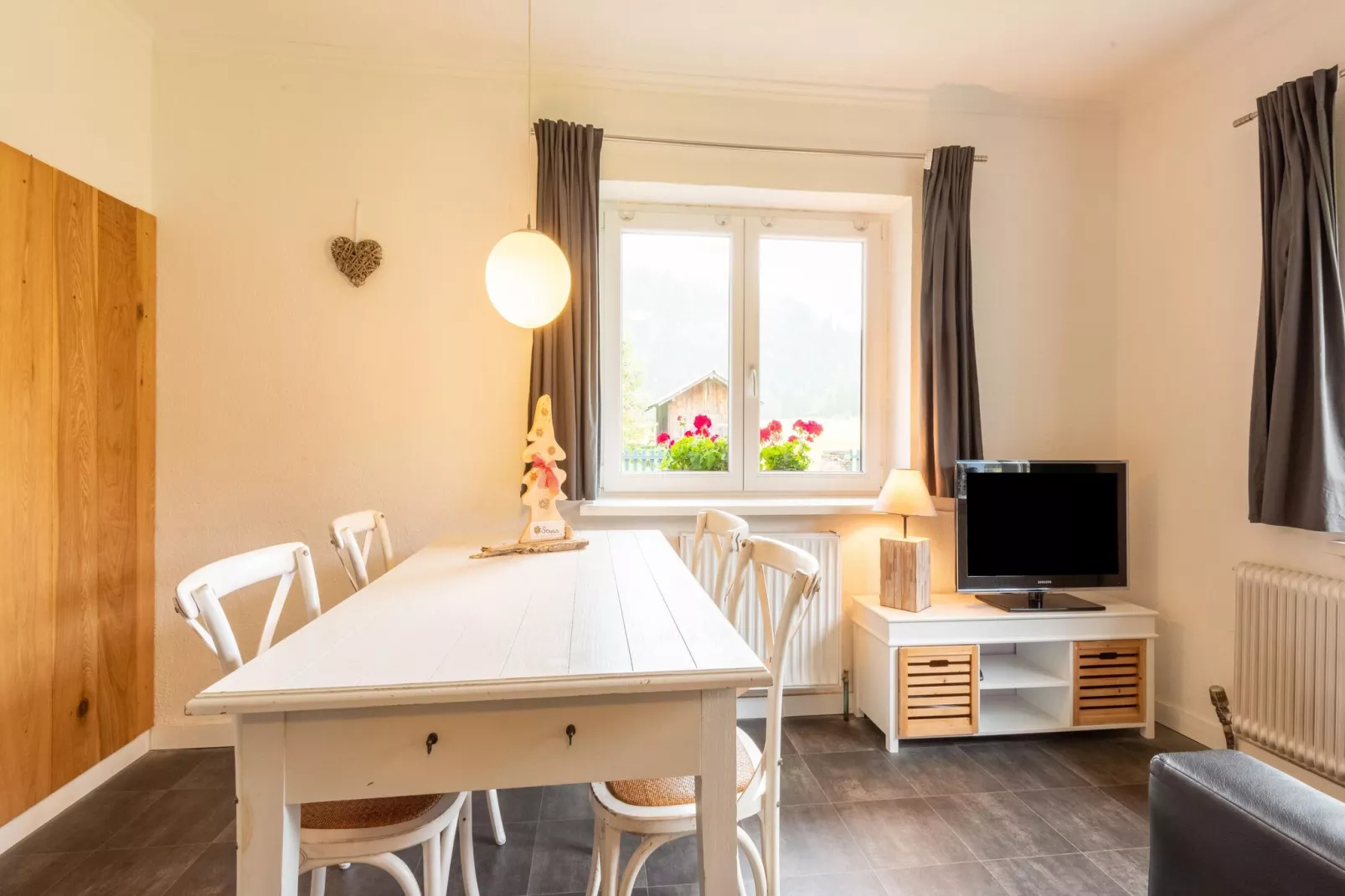 Haus Bergwald TOP 3-Dining room