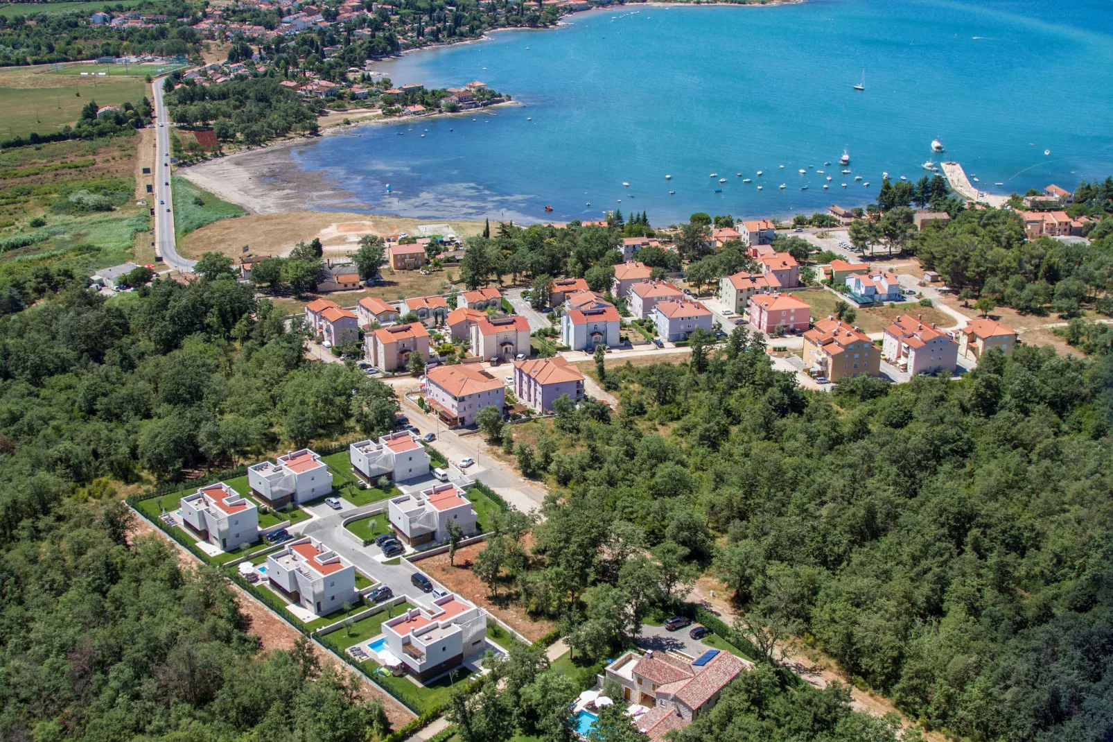 Villa Amaris-Areas summer 1km