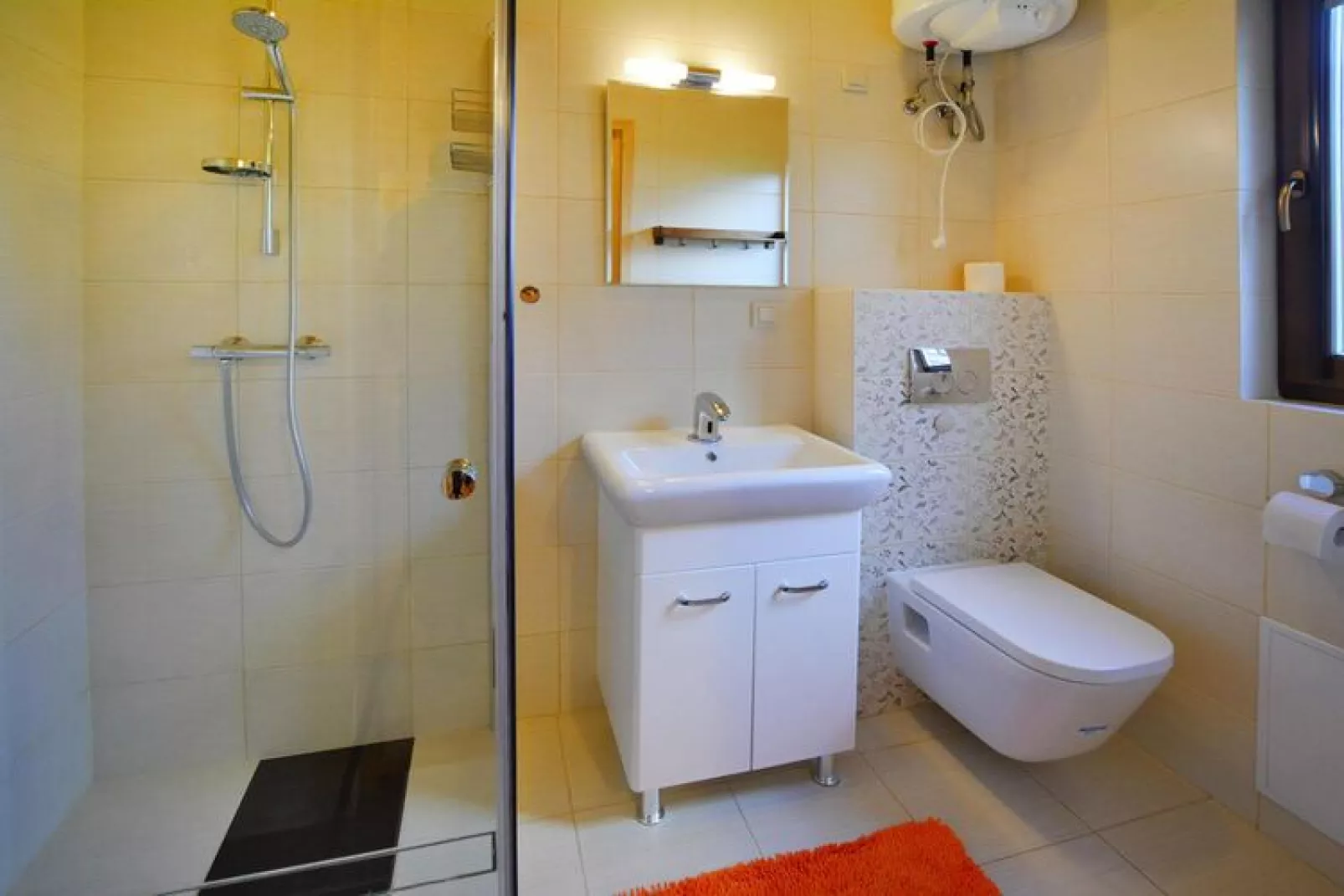 Domy wakacyjne przy Bałtyckiej Grzybowo-Bathroom