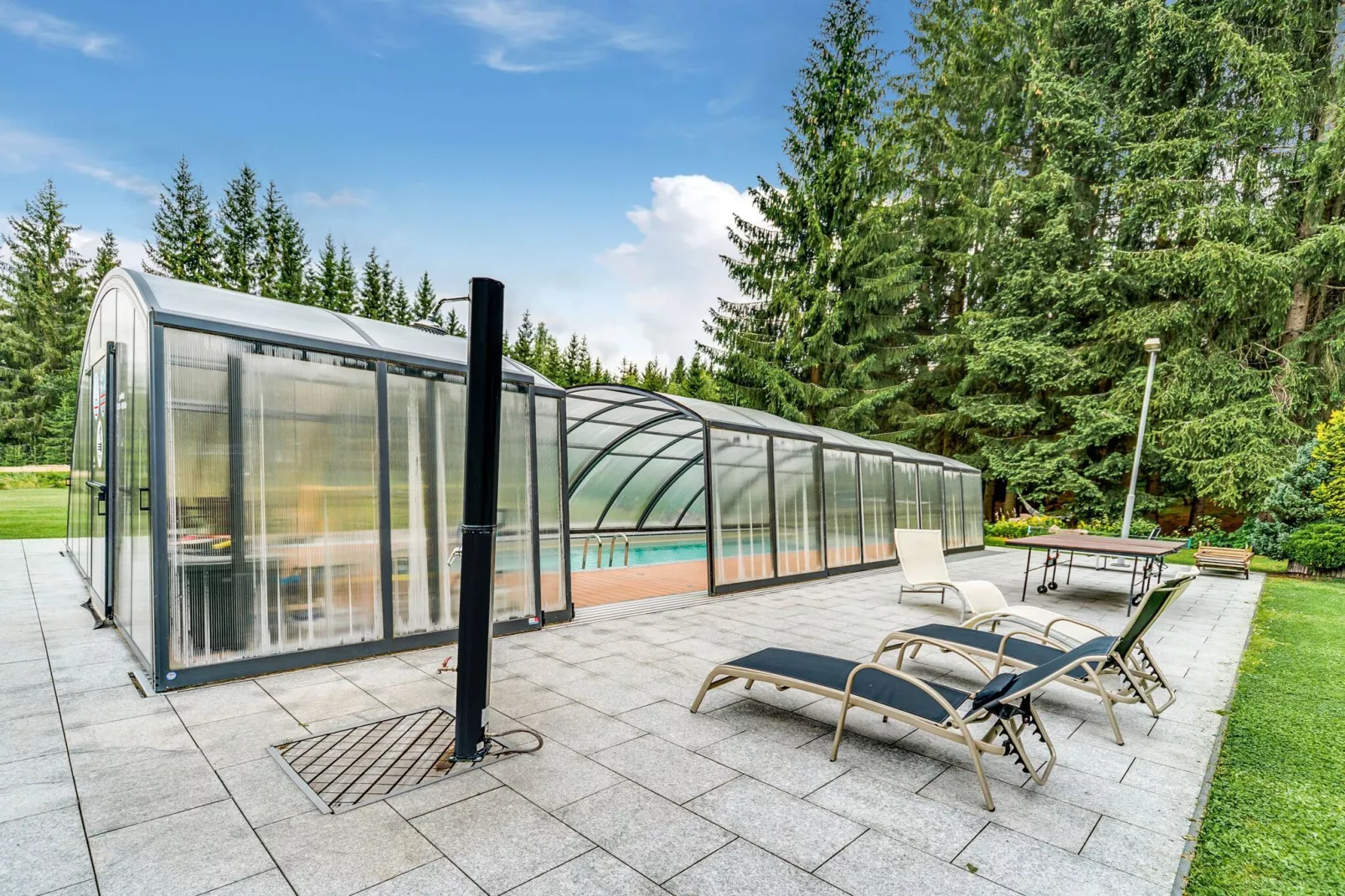 Im Erzgebirge-Piscine
