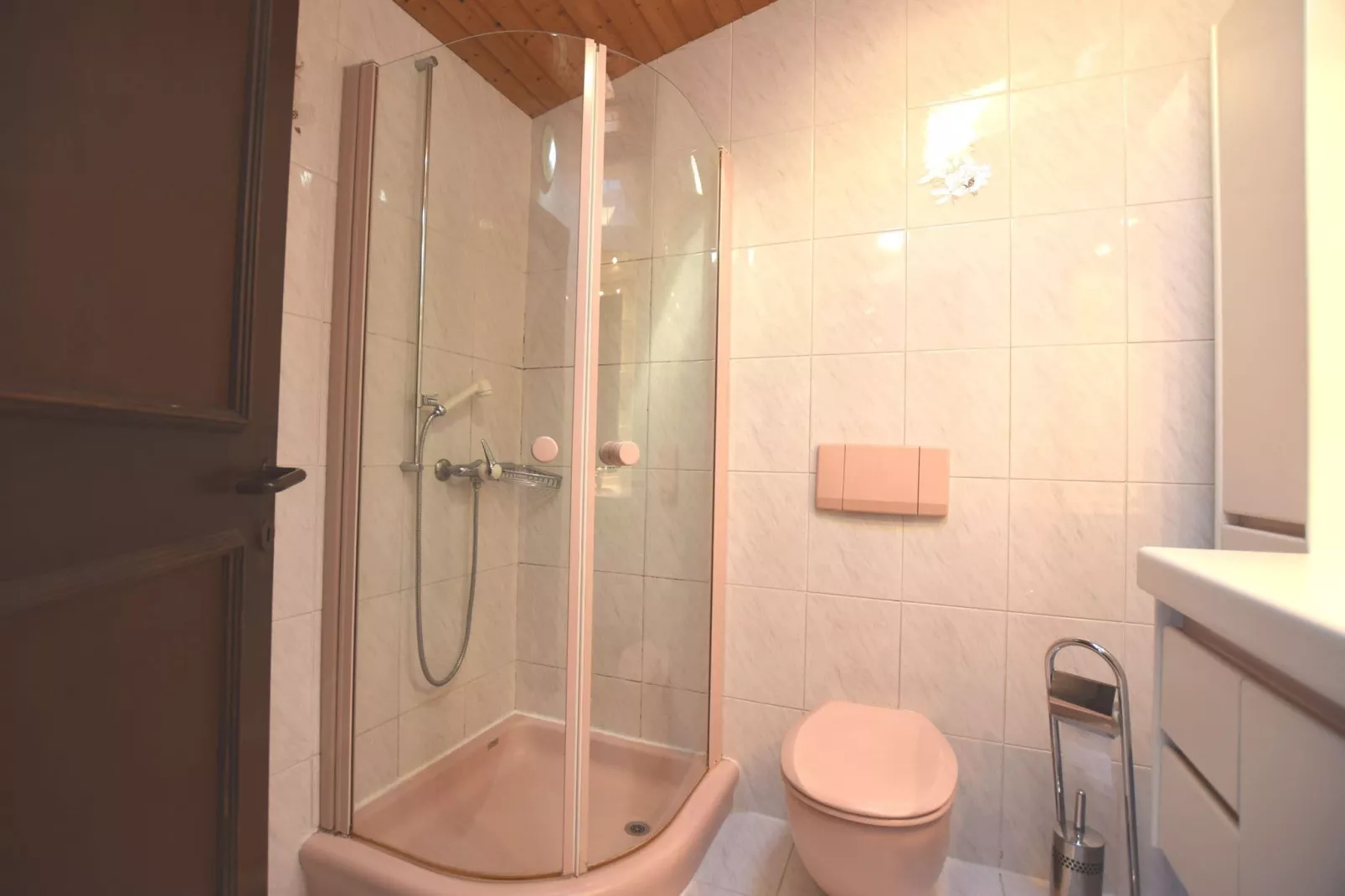 Sara-Bathroom