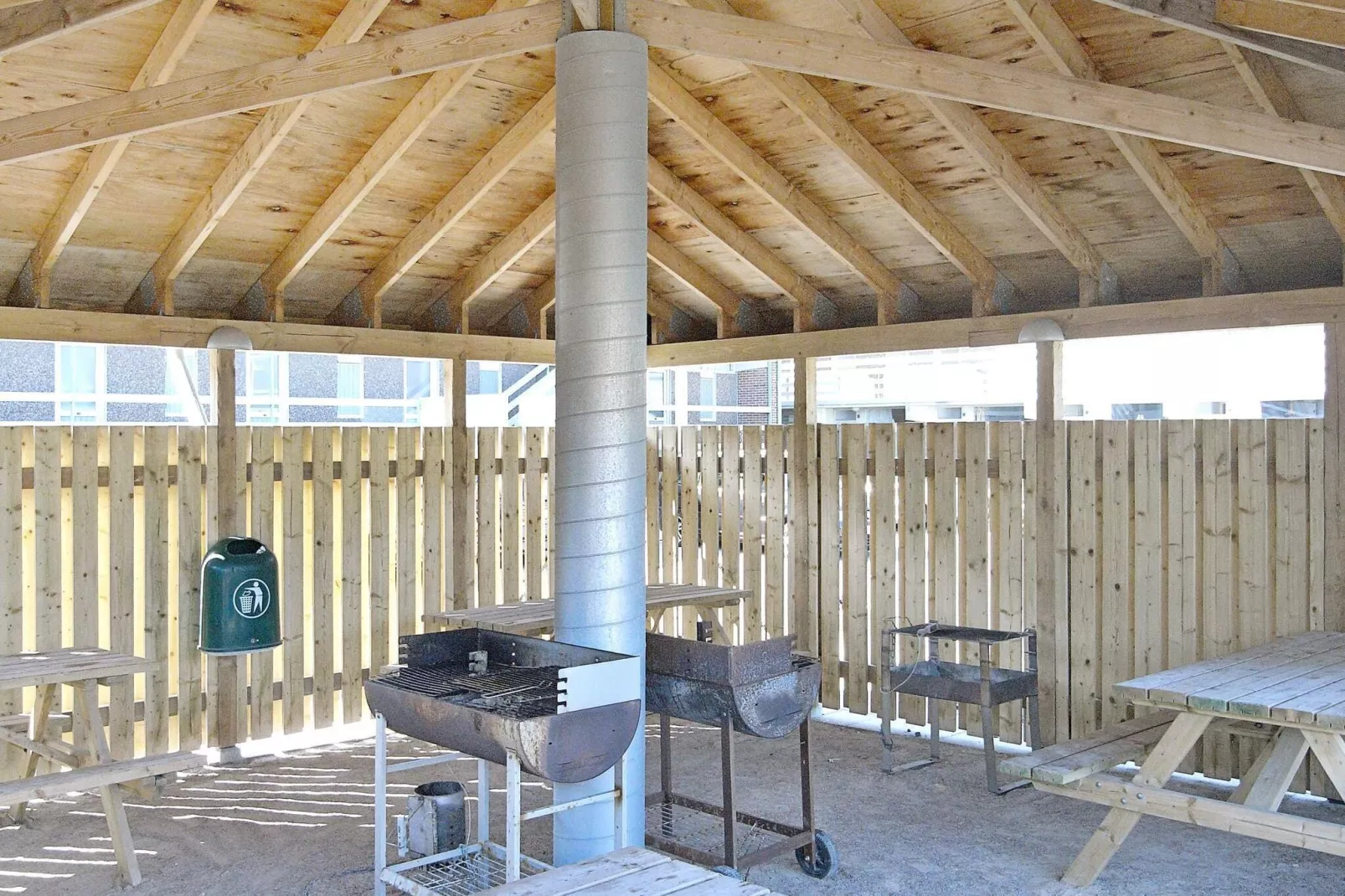 3 room-View