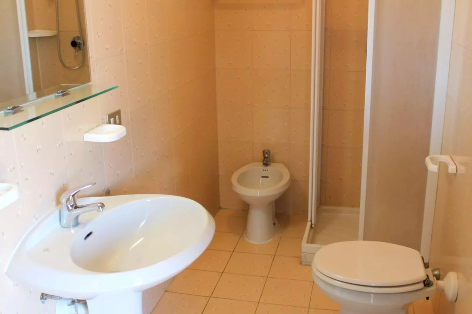 Sole del Garda iSei-Bathroom