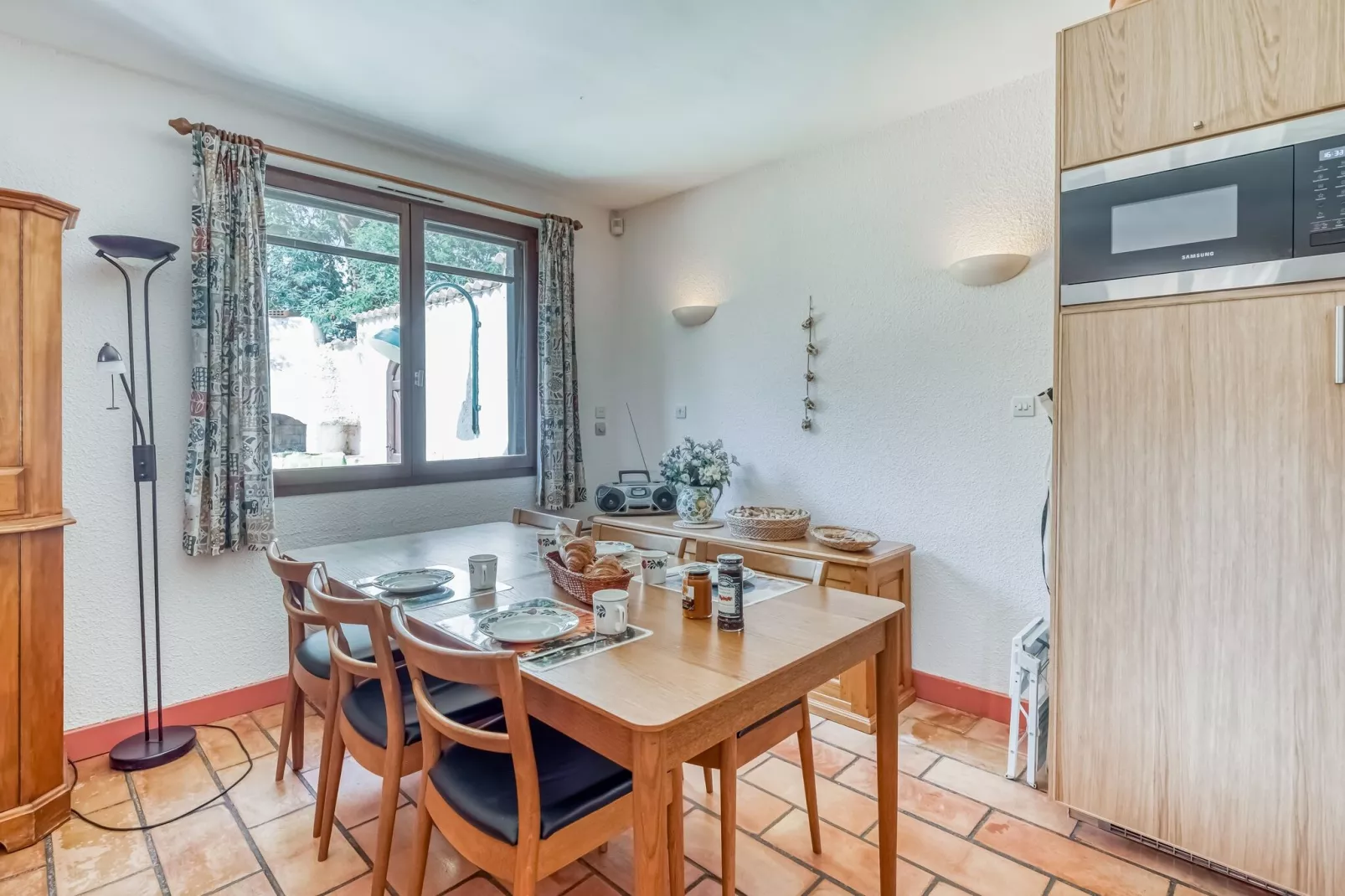La Tinasse-Dining room