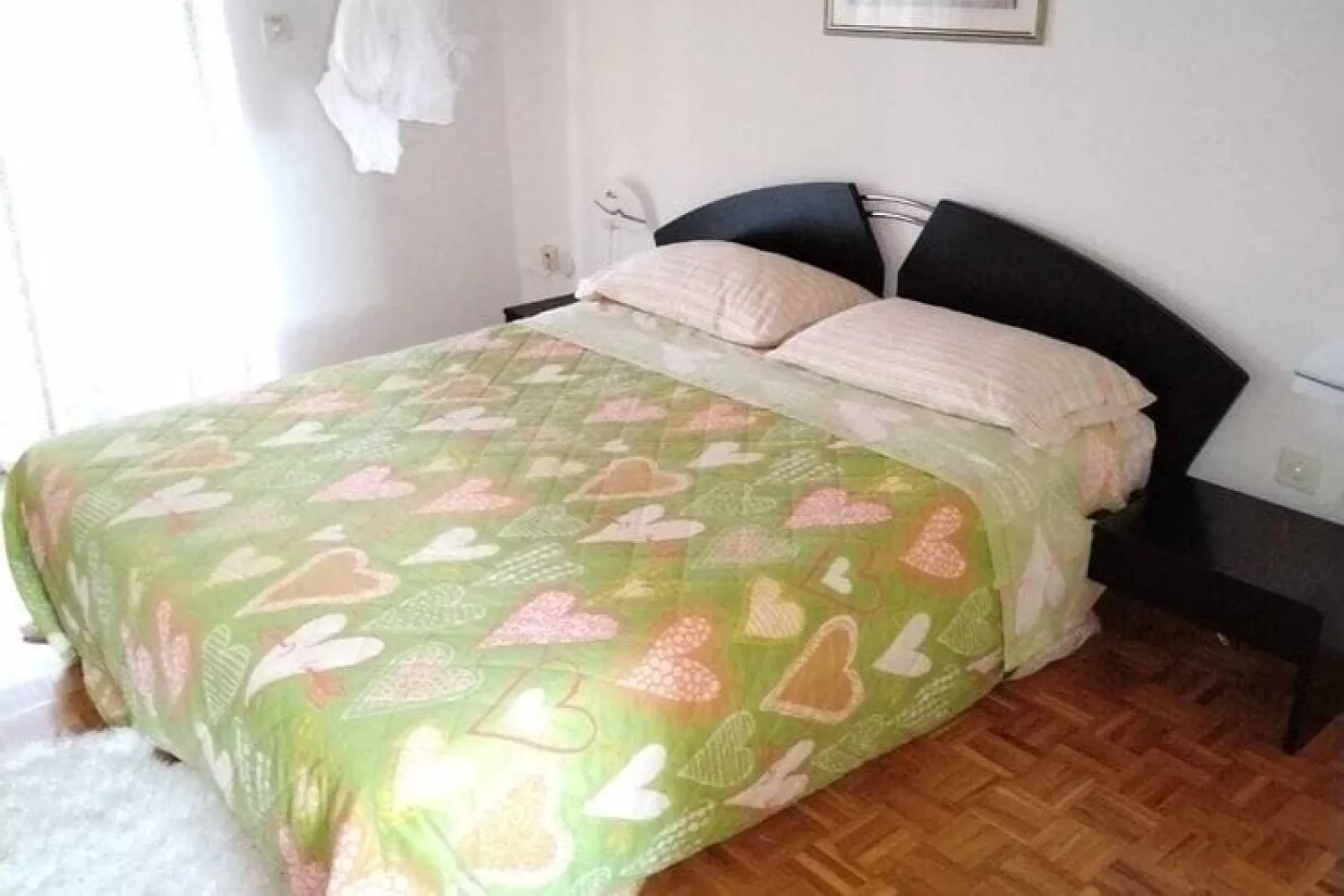 Sara-Bedroom