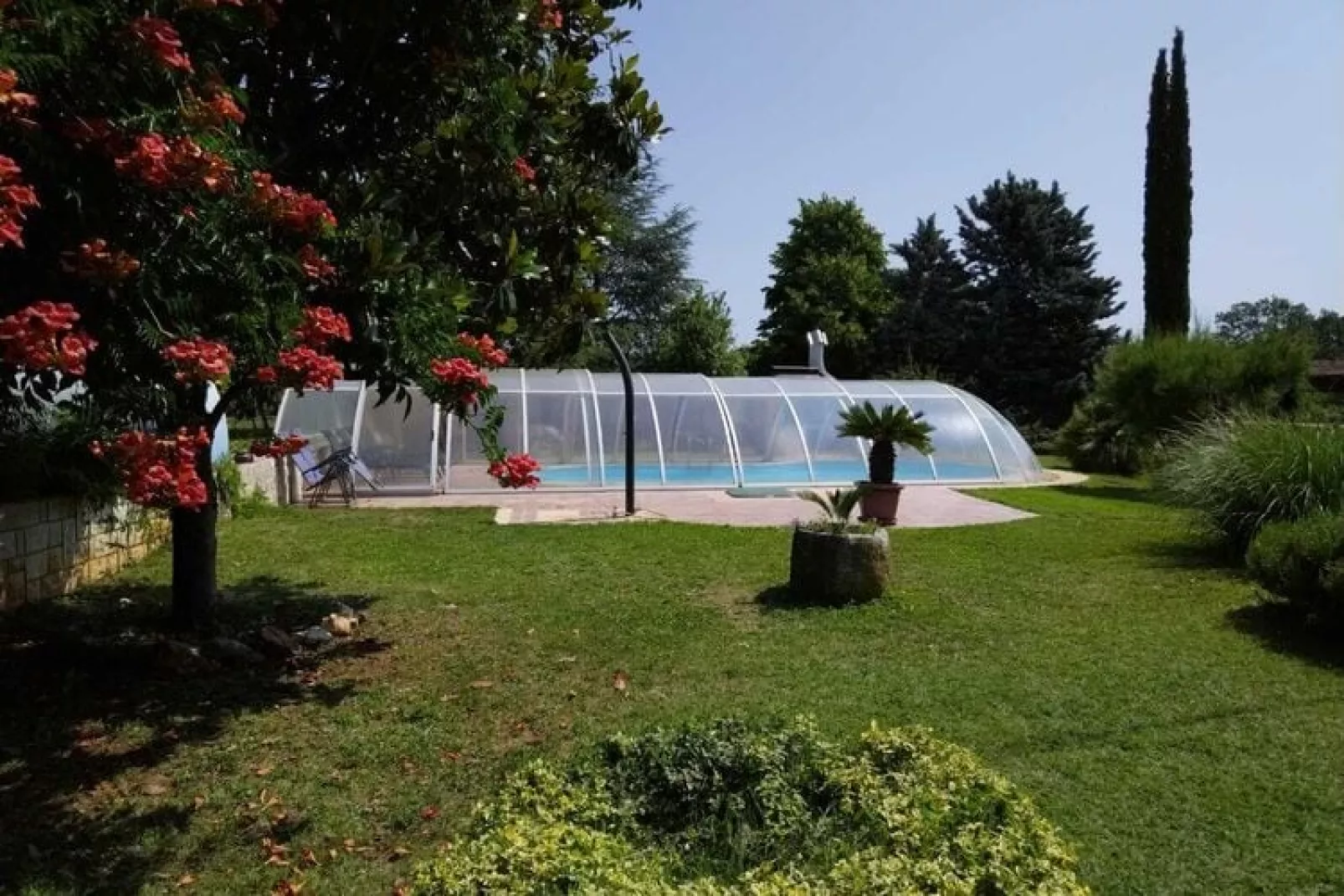 Sara-Gardens summer