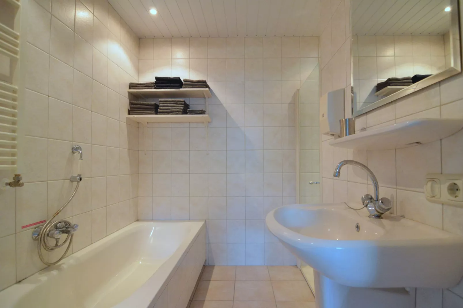 Erve Baak-Bathroom