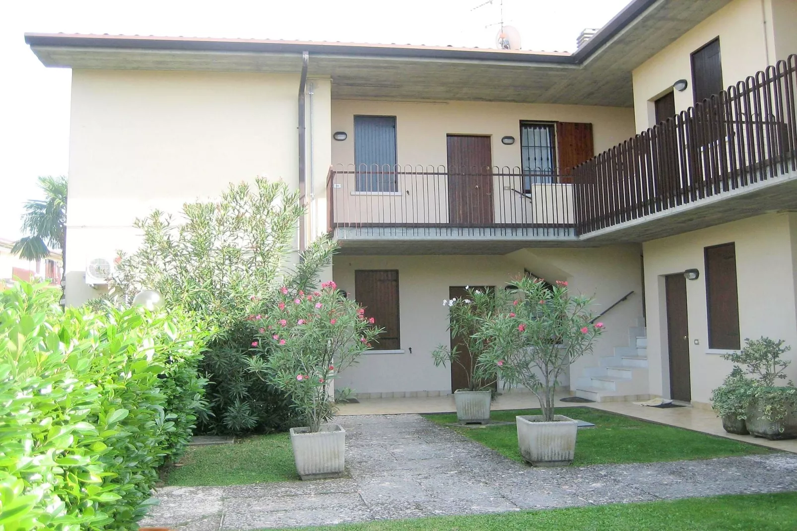 Sole del Garda V7-Exterior summer