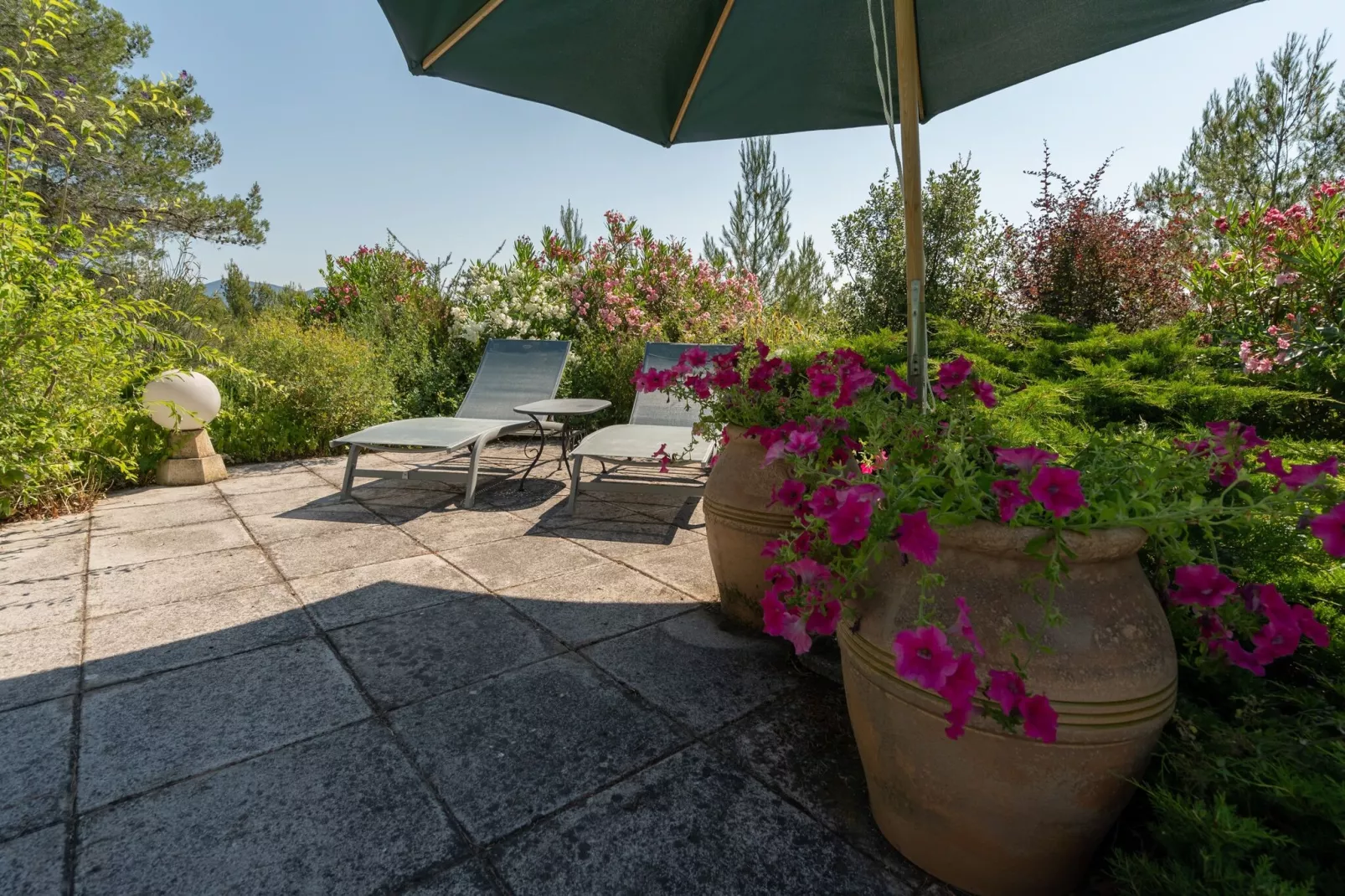 La Tinasse-Gardens summer