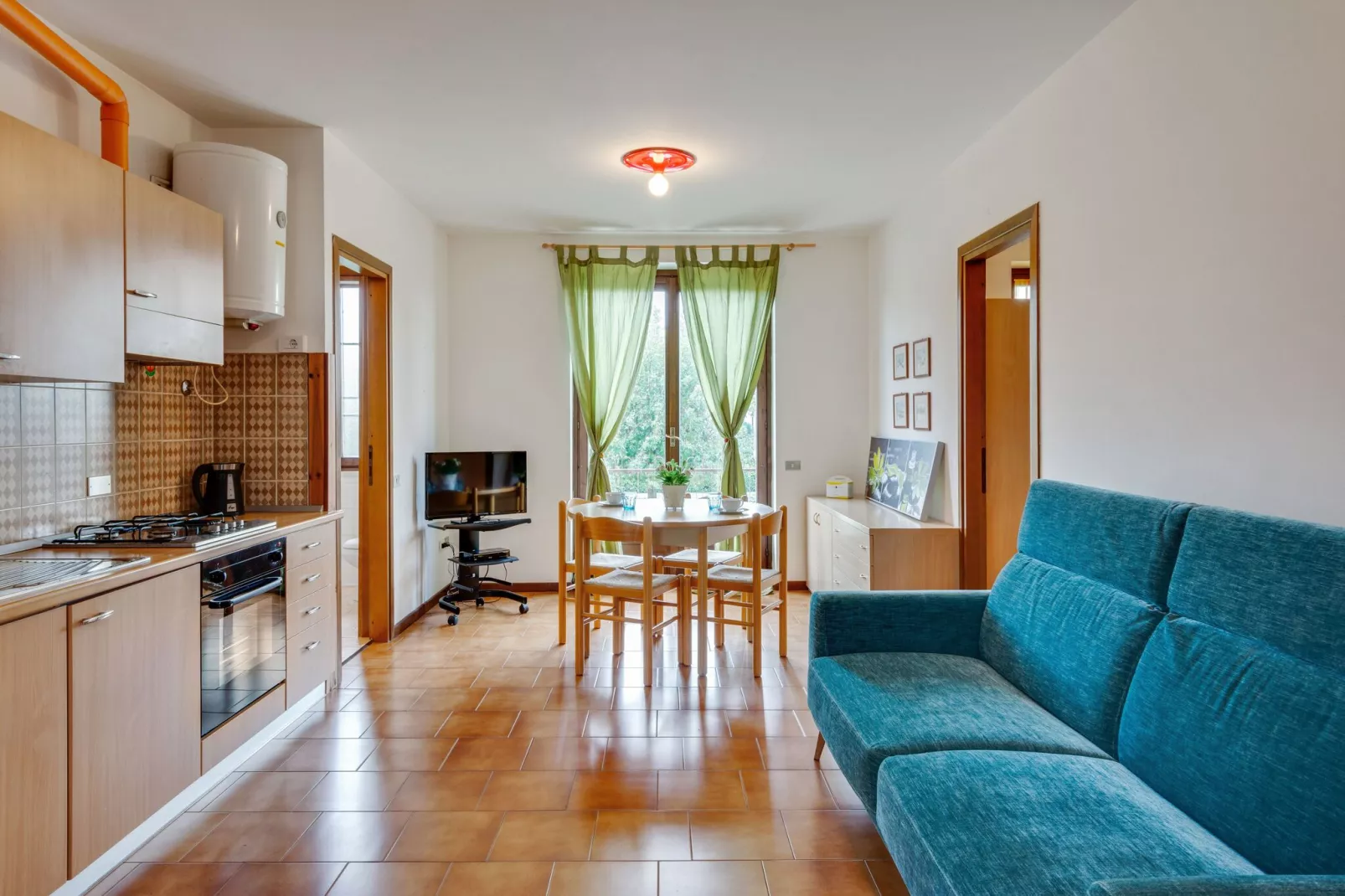 Sole del Garda V7-Living room