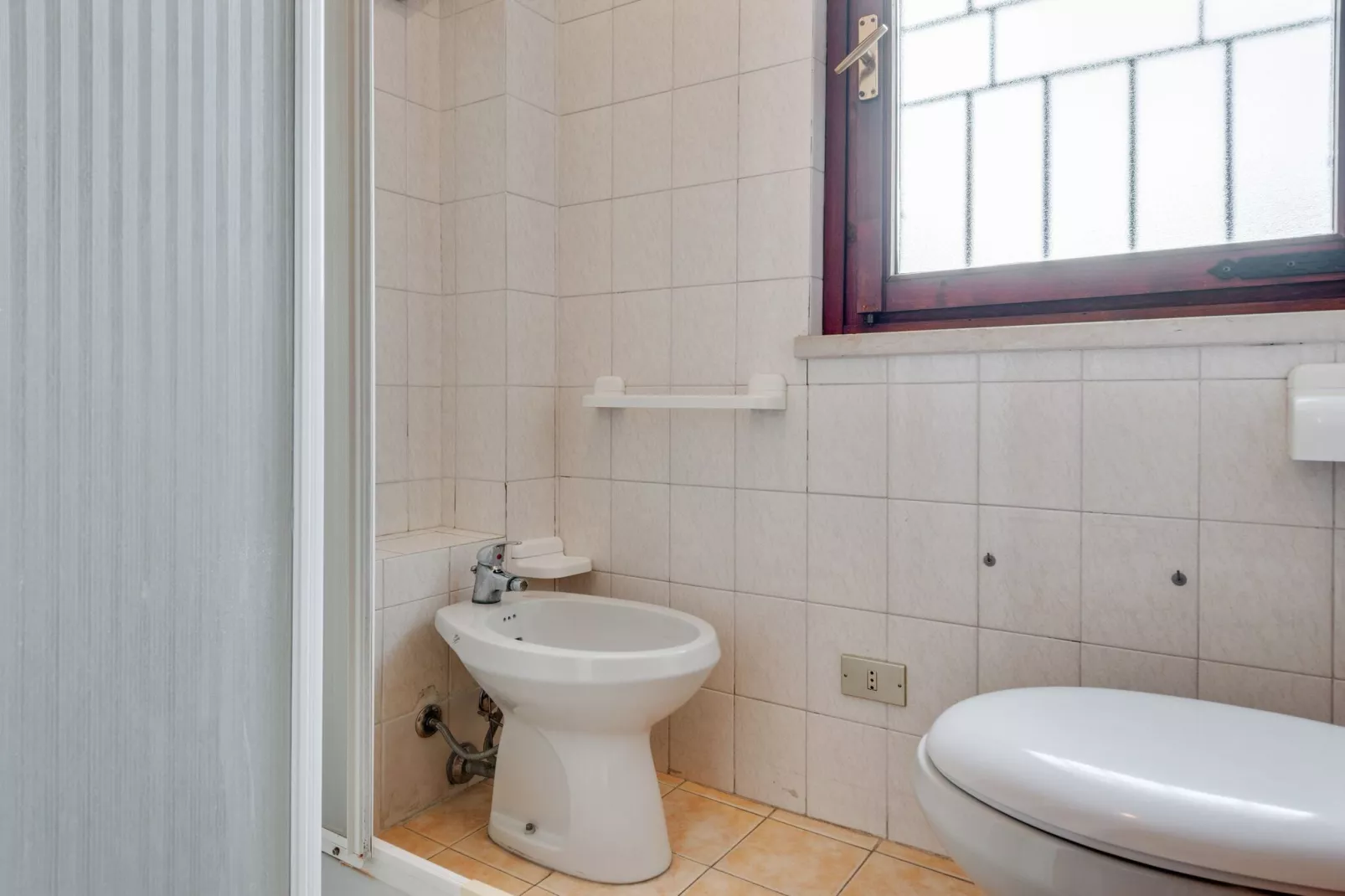 Sole del Garda V7-Bathroom