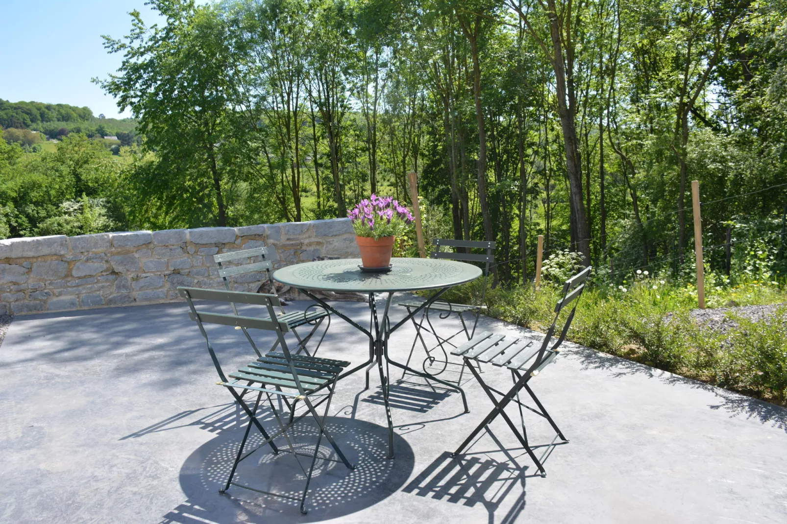Chant des Pierres-Terrace balcony