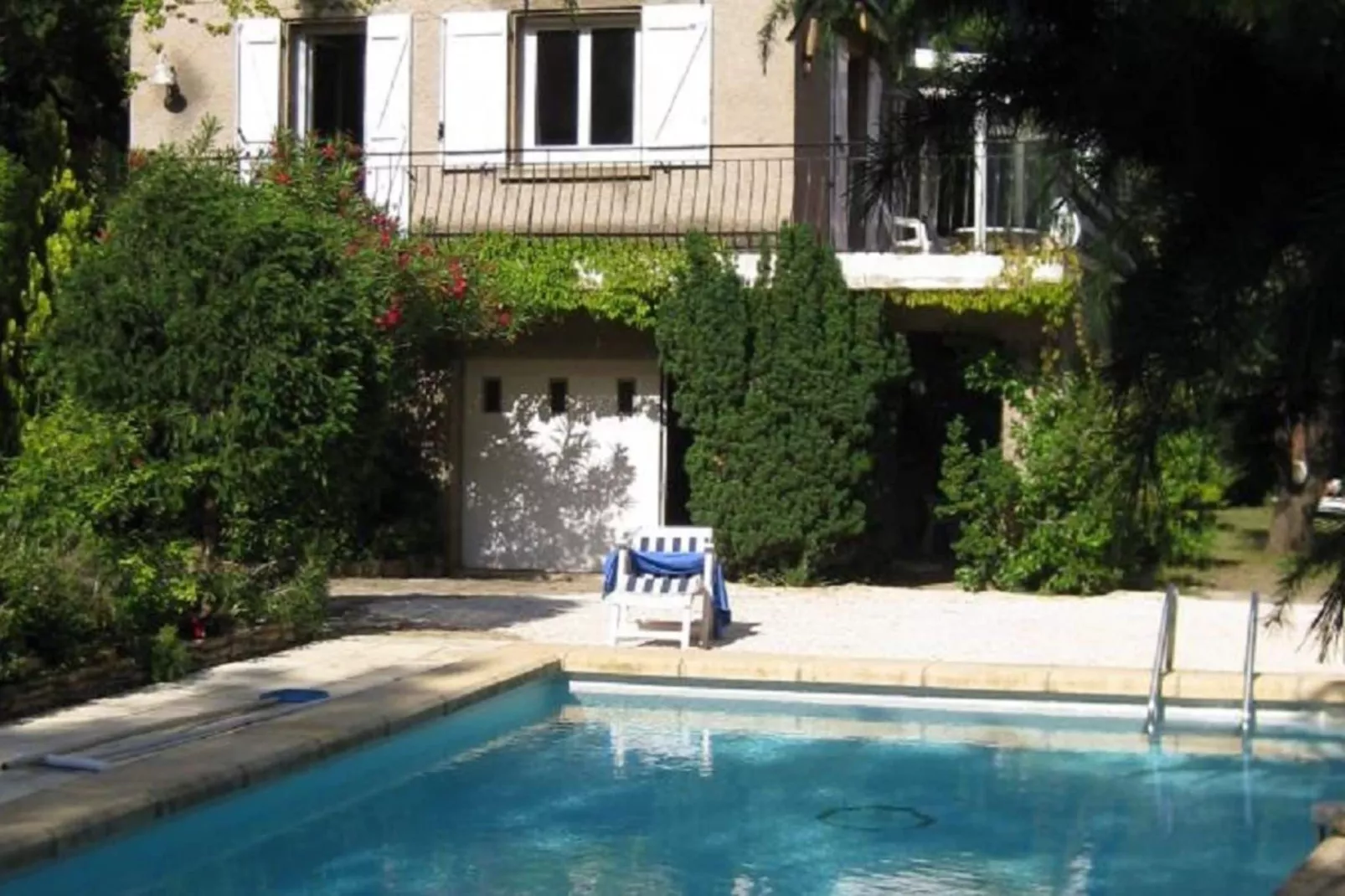 L'Oustal de Vieussan-Exterior summer