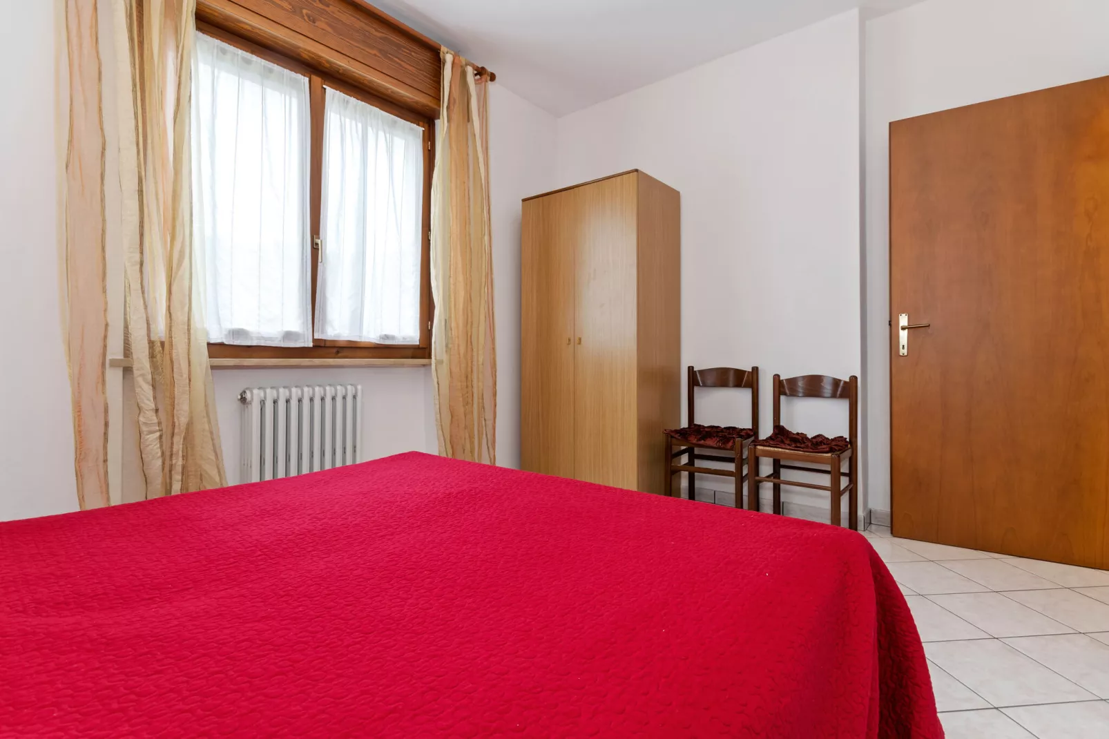 Chiara Otto-Bedroom