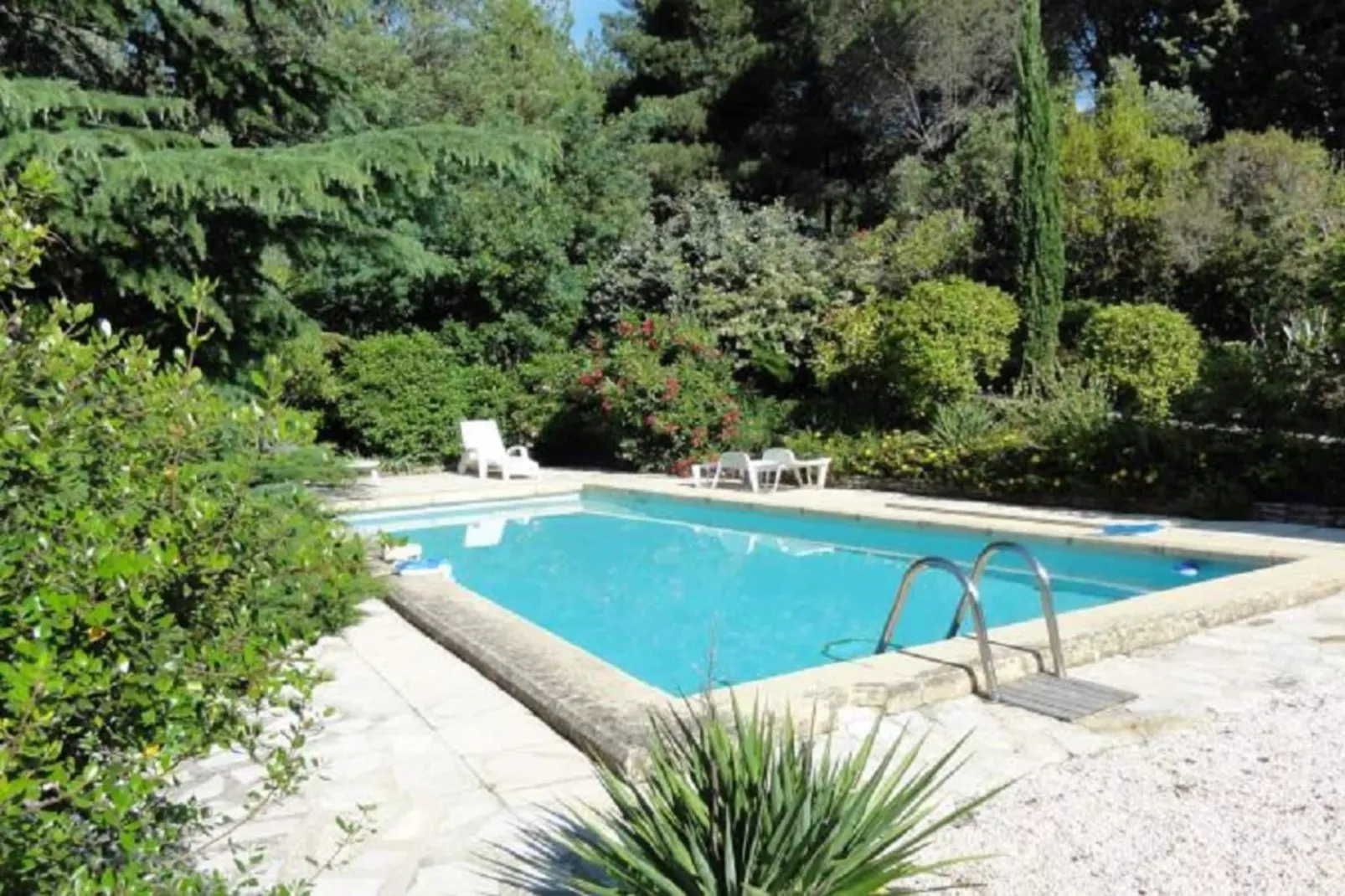 L'Oustal de Vieussan-Pool