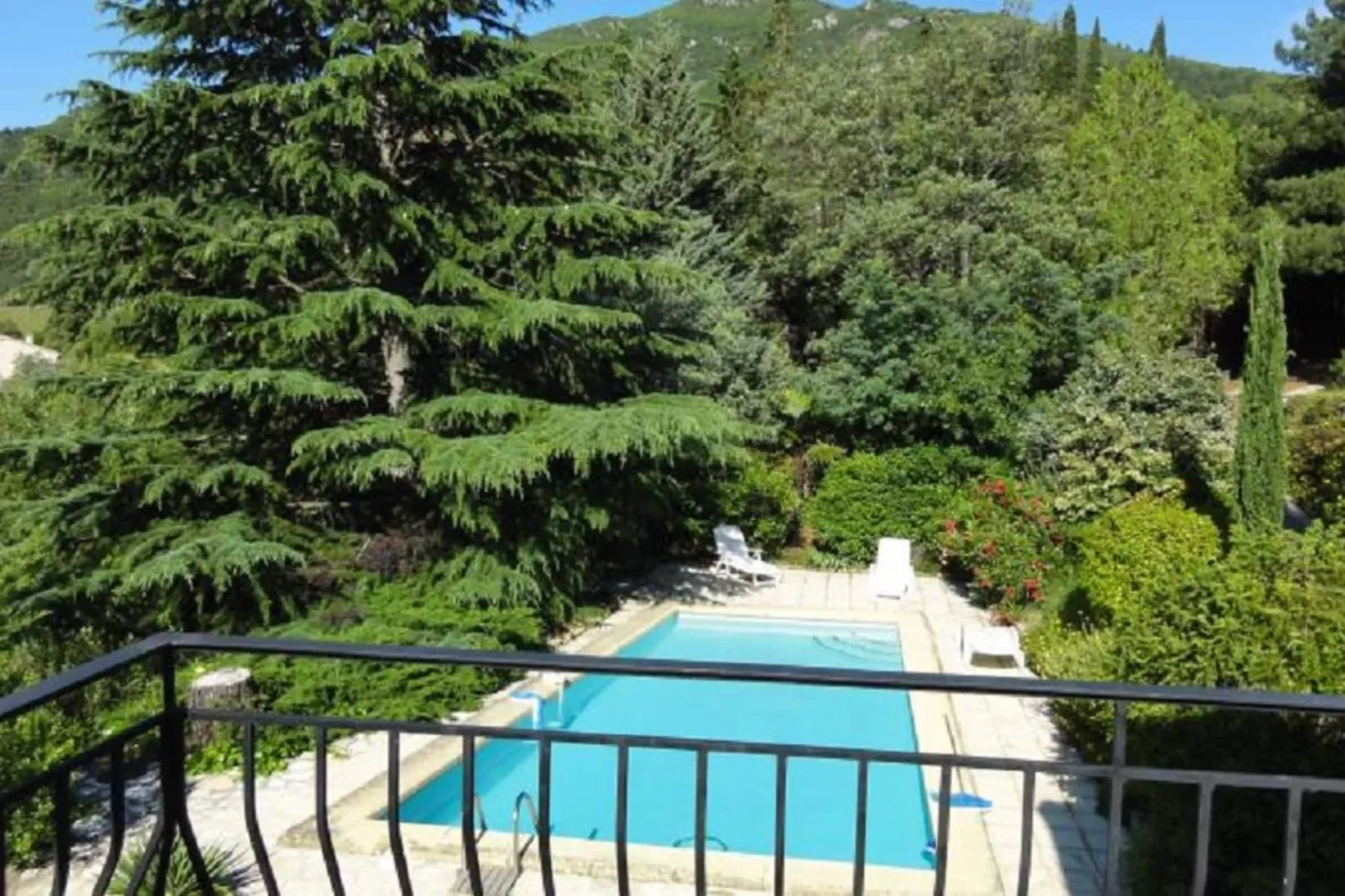 L'Oustal de Vieussan-Pool