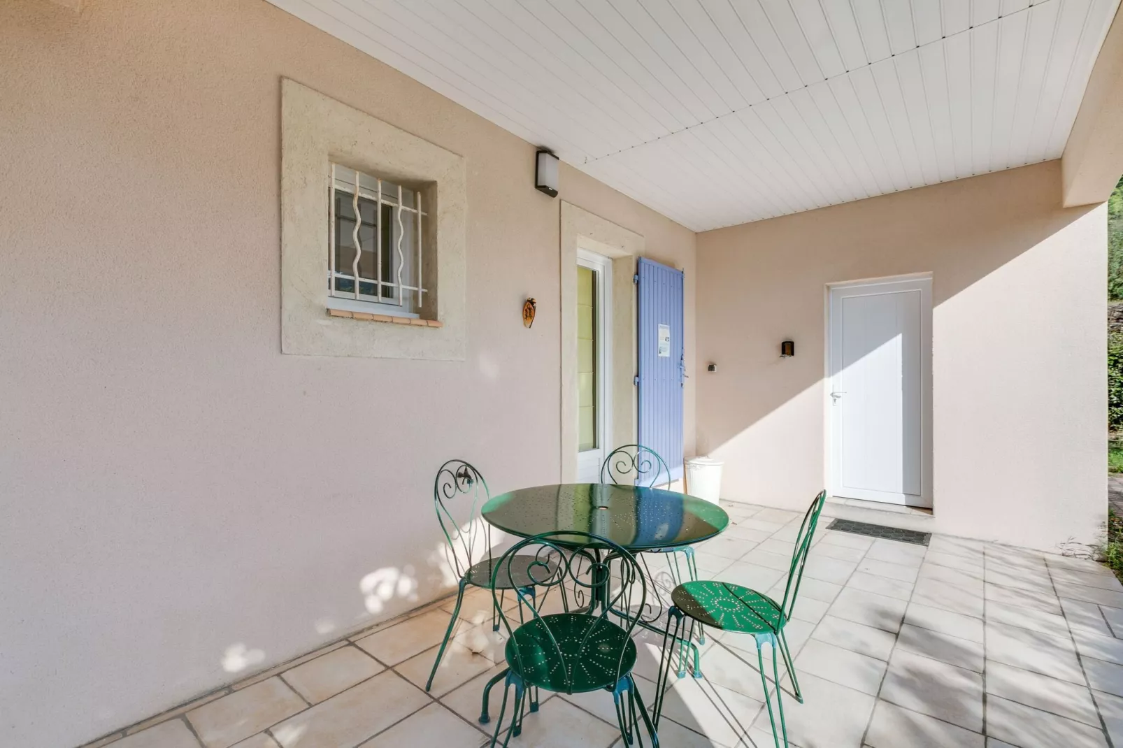 Villa Les Muriers-Terrace balcony
