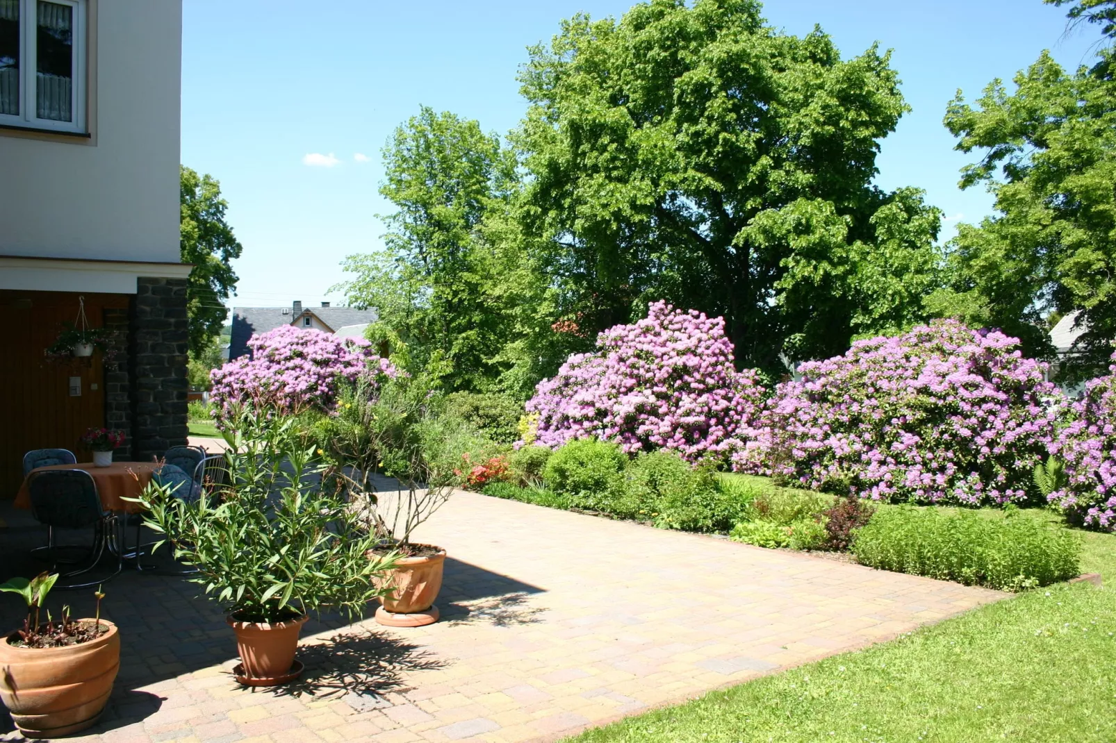 Im Erzgebirge-Exterior in summer