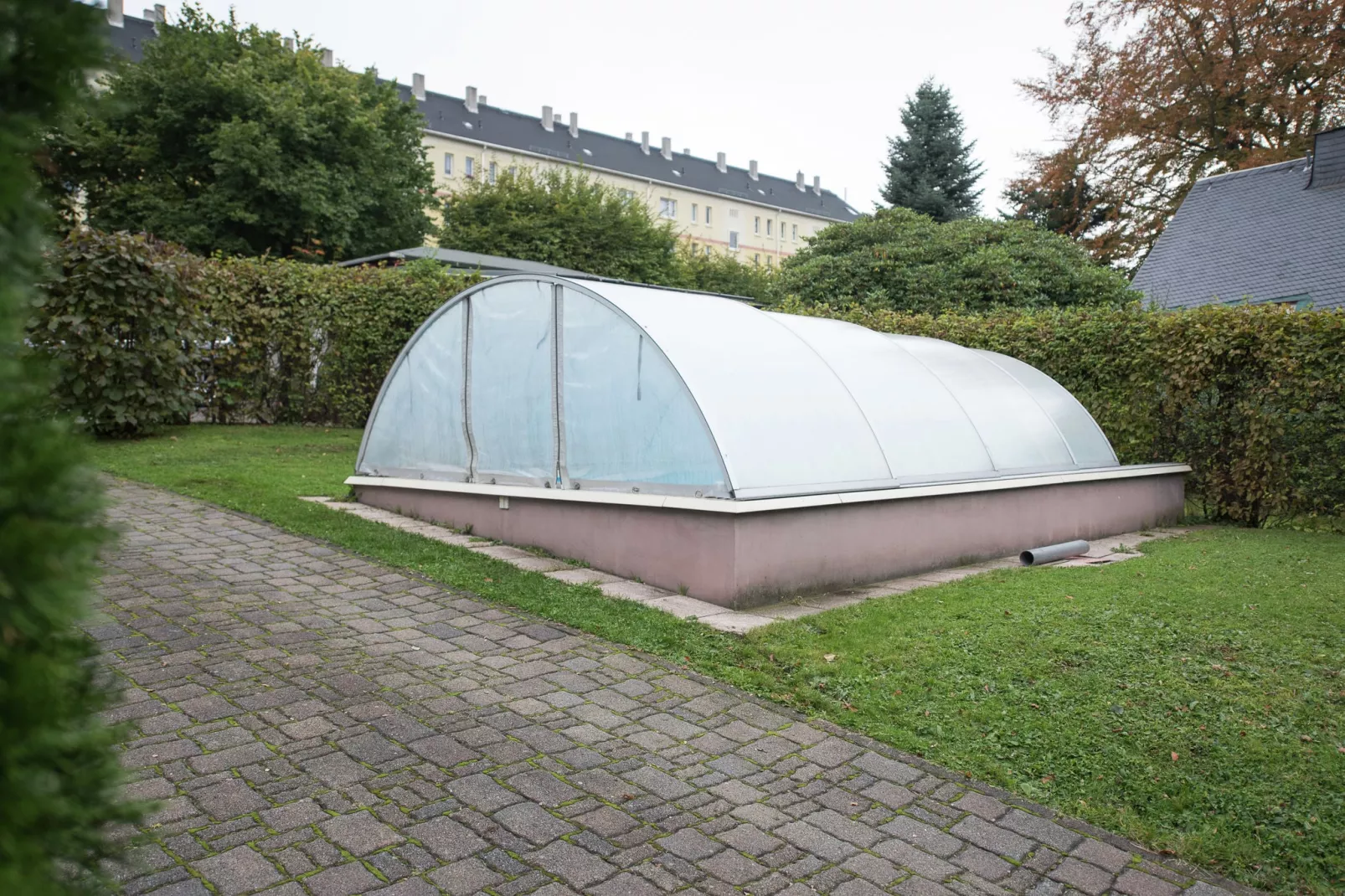 Im Erzgebirge-Swimming pool