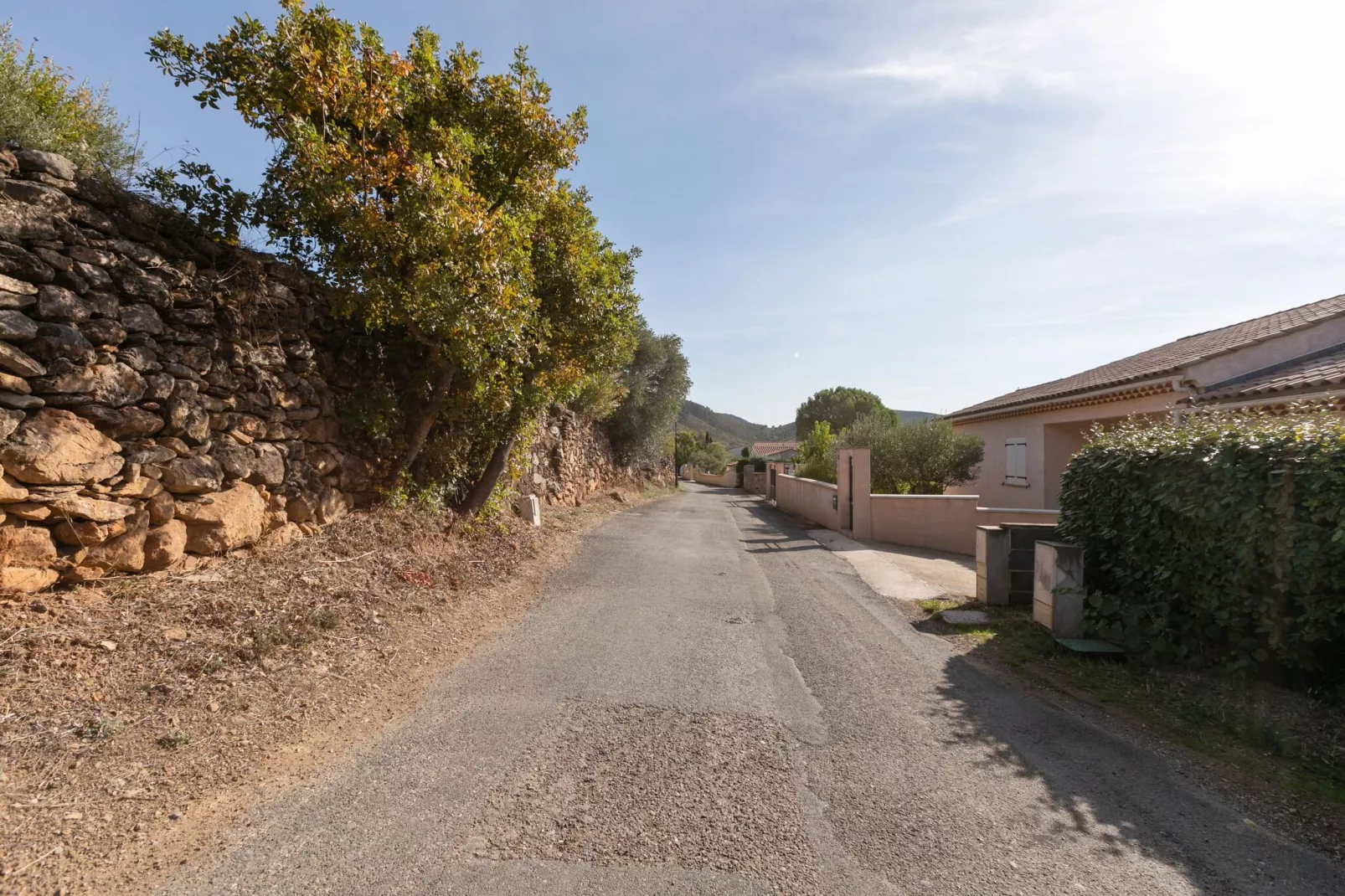 Villa Les Muriers-Areas summer 1km