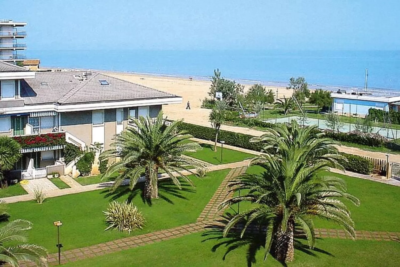 Residence Ideale Silvi Marina - Mono-Gärten Sommer
