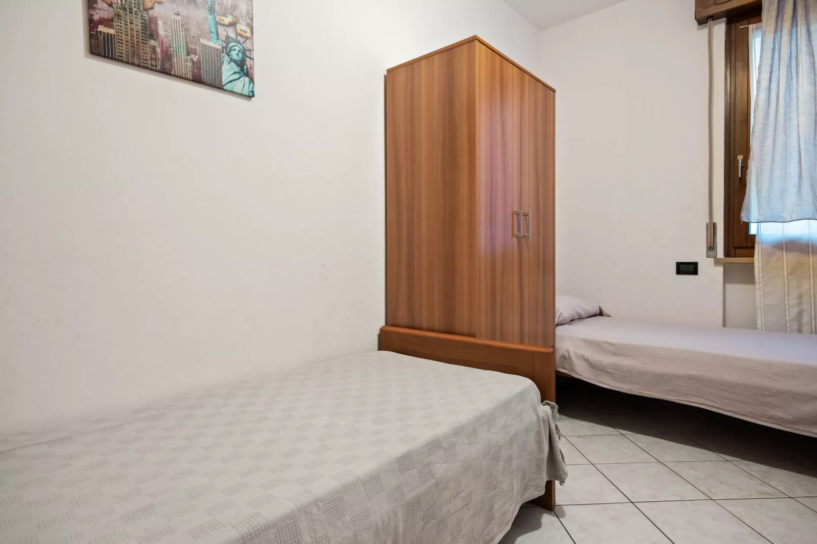 Chiara Dodici-Bedroom