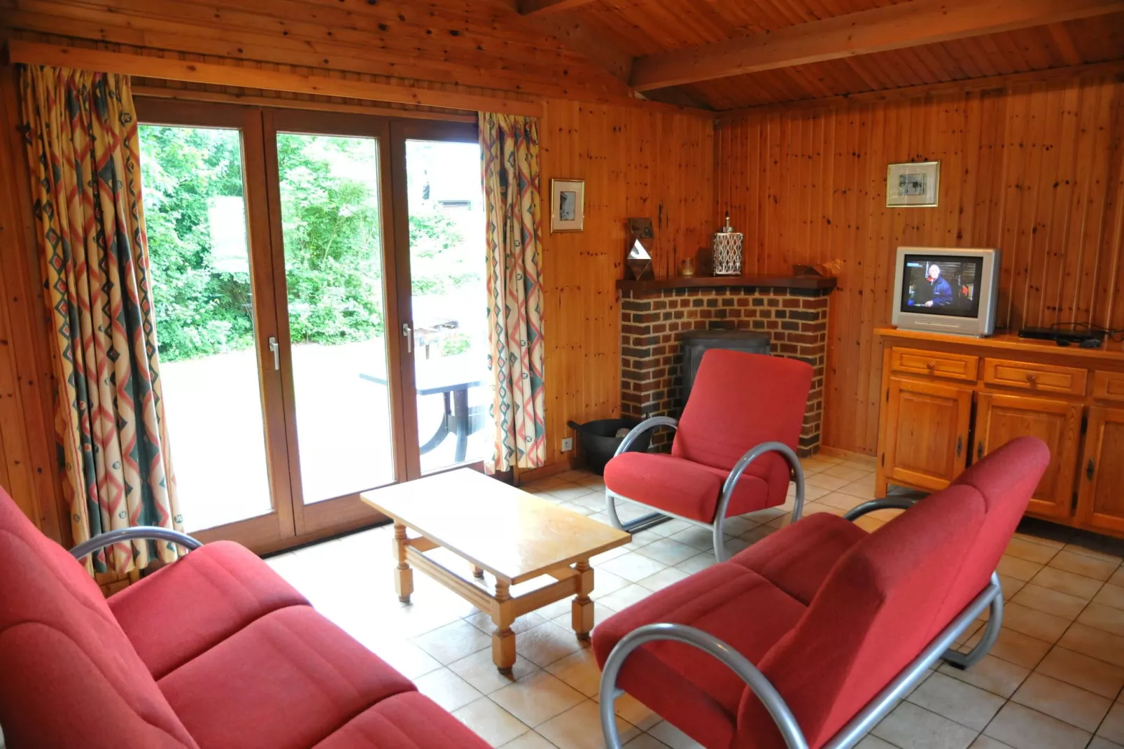 Le Refuge-Living room