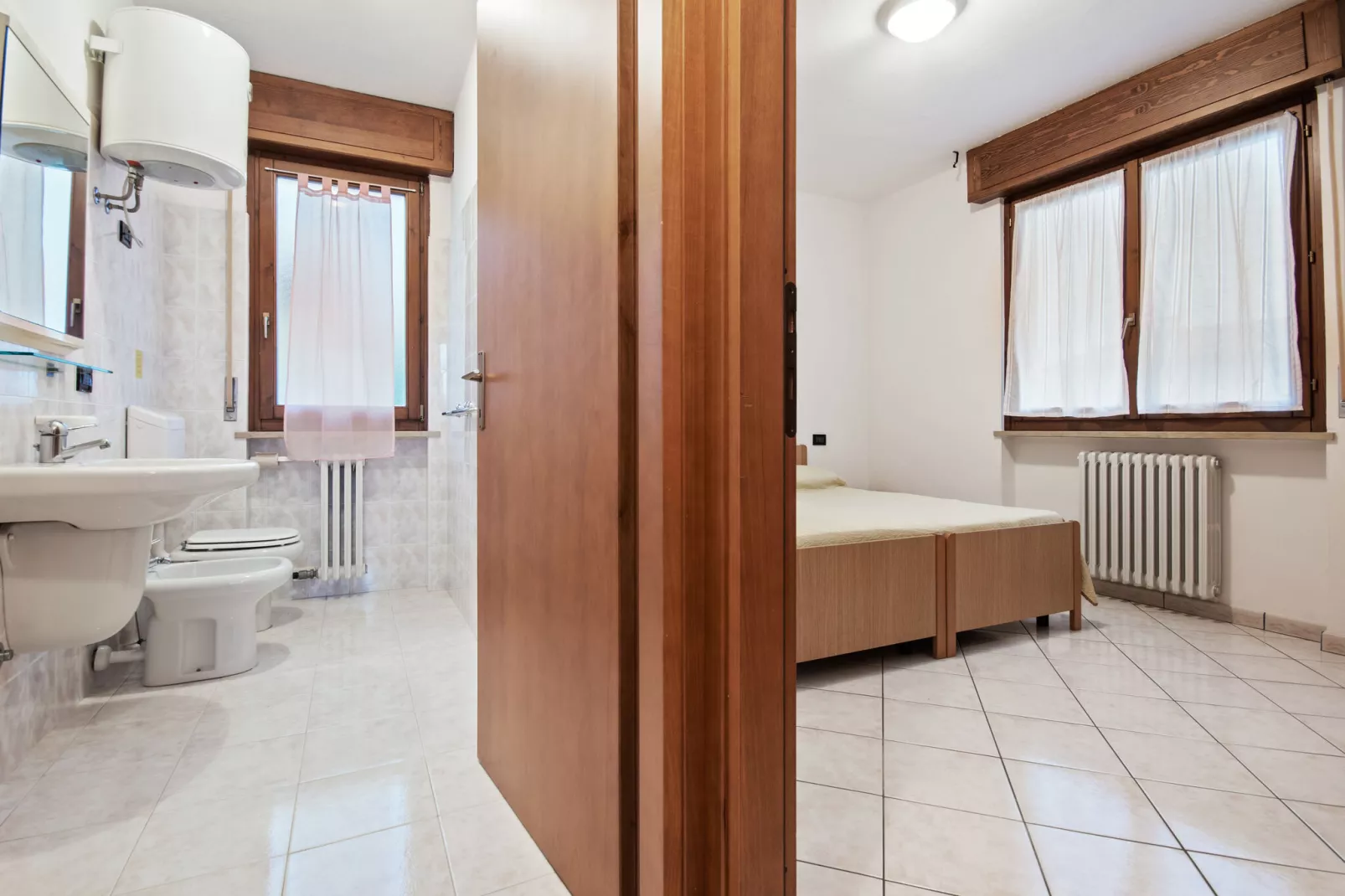 Chiara Dodici-Bathroom