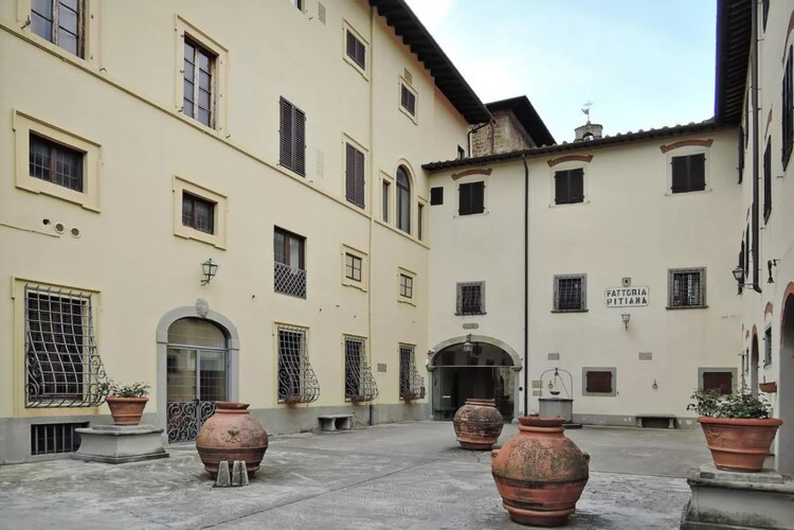 Holiday residence Villa Pitiana Donnini - Type 3-Raum-App Typ B 55 qm-Exterior summer