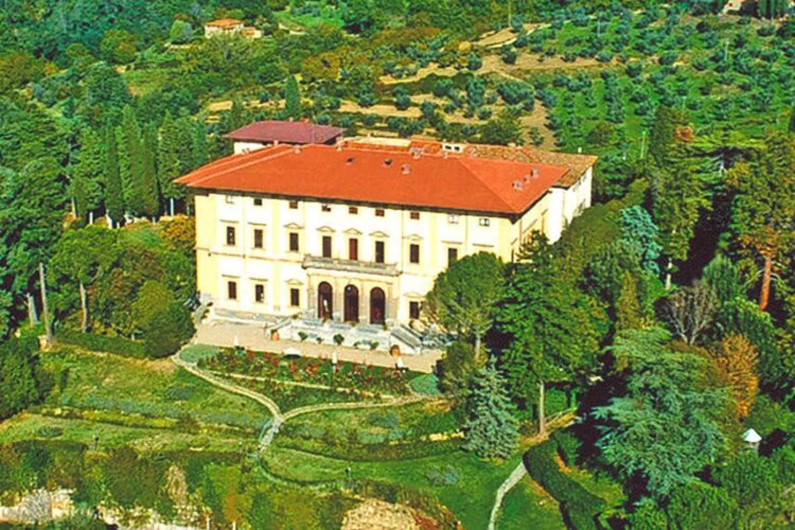 Holiday residence Villa Pitiana Donnini - Type 3-Raum-App Typ B 55 qm-Exterior summer