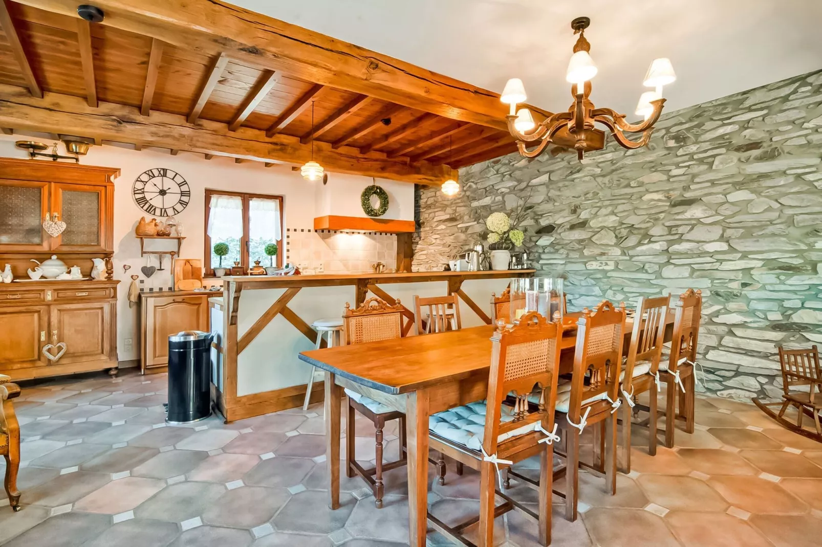 Les Pénates-Dining room