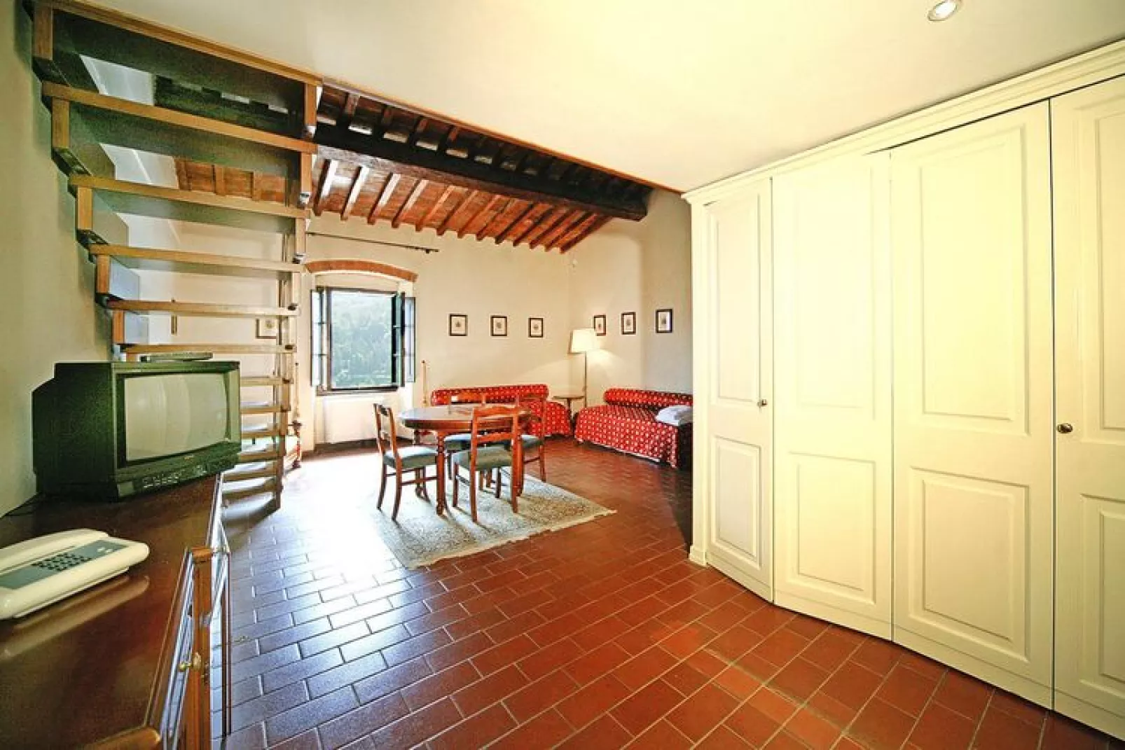 Holiday residence Villa Pitiana Donnini - Type 3-Raum-App Typ B 55 qm-Living room