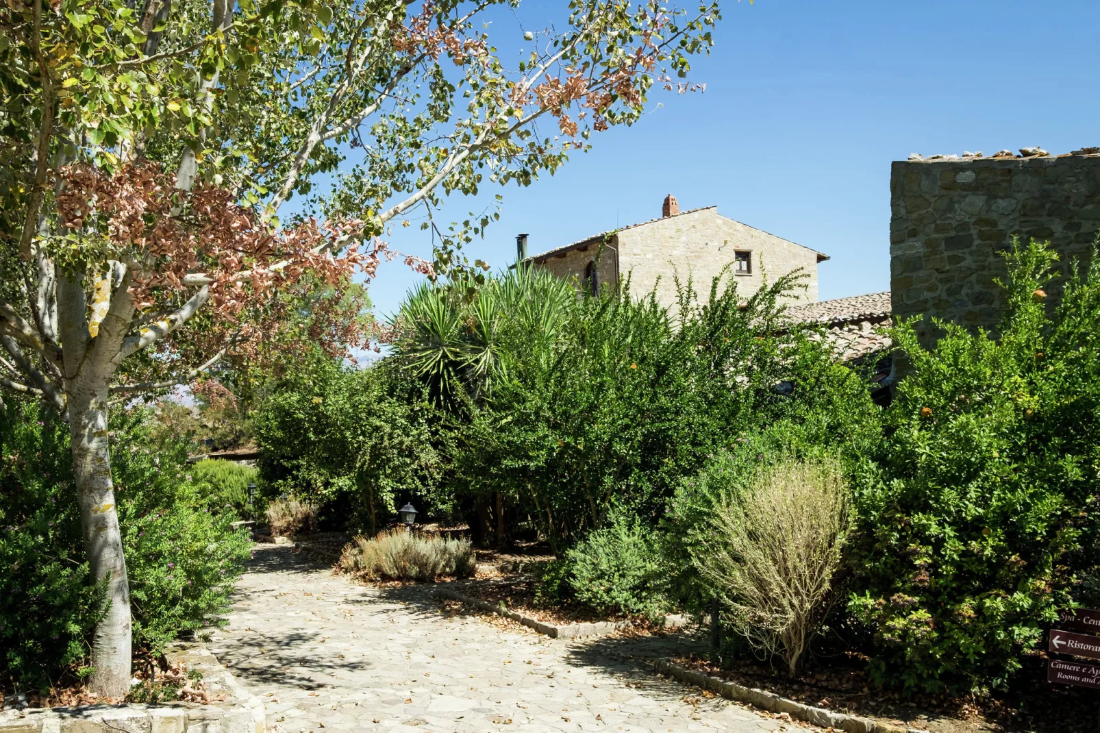 Echifaldo-Gardens summer