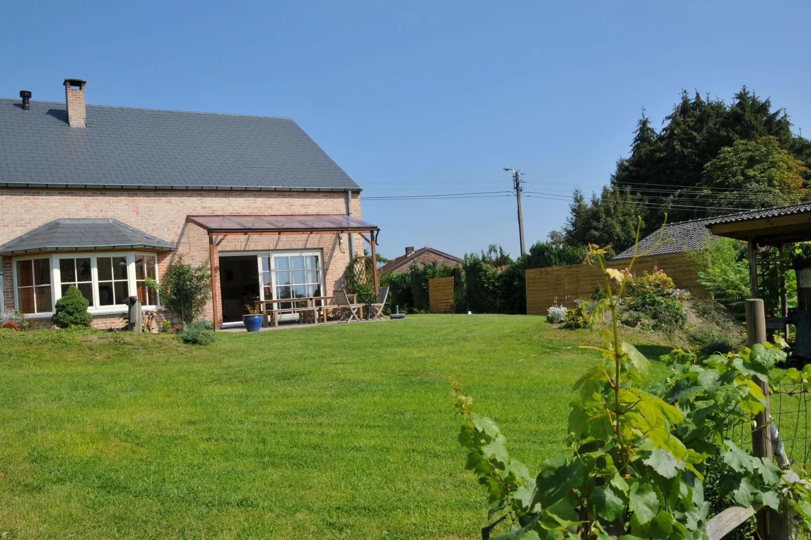 Villa Achille-Gardens summer