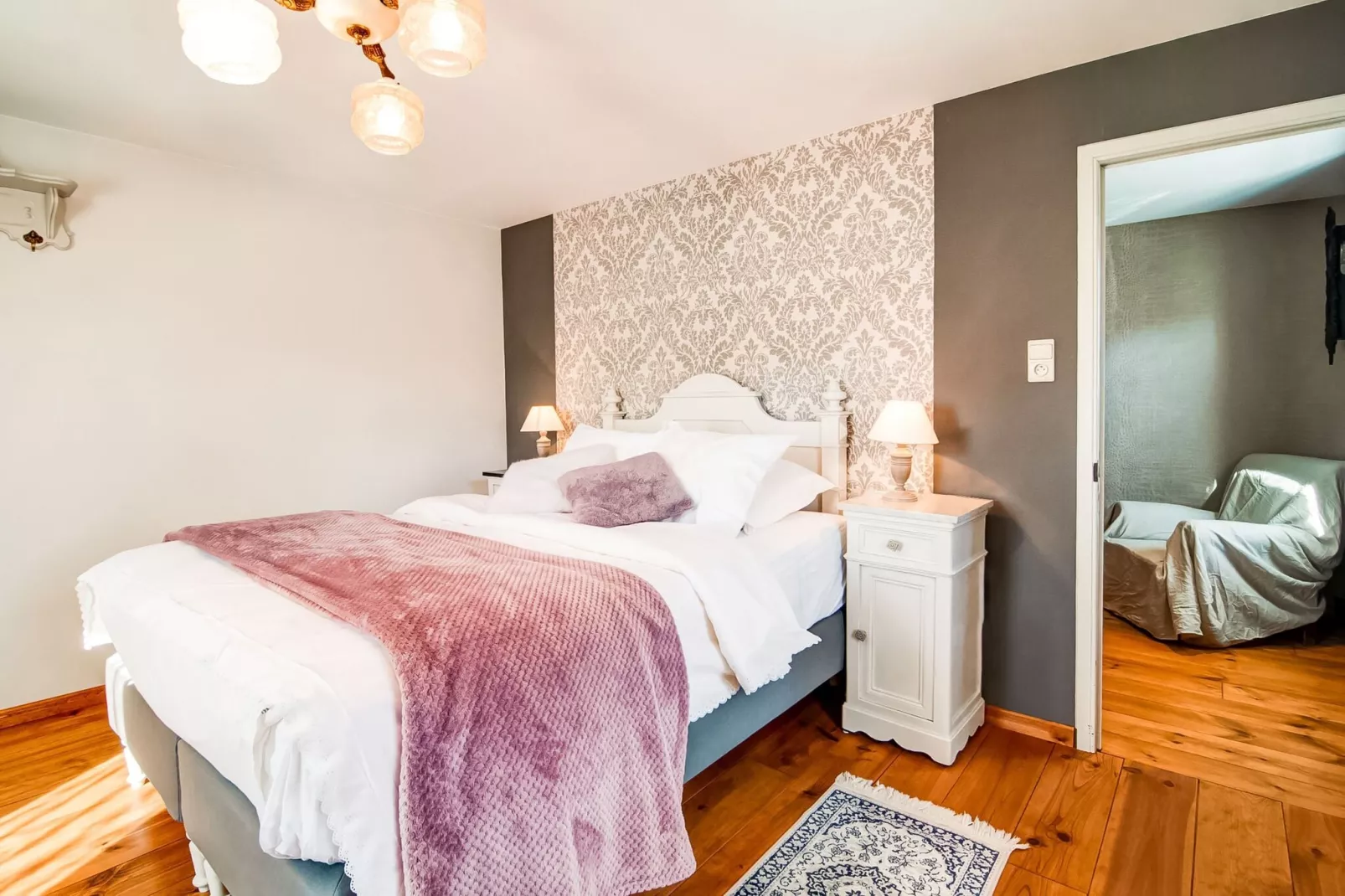Les Pénates-Bedroom