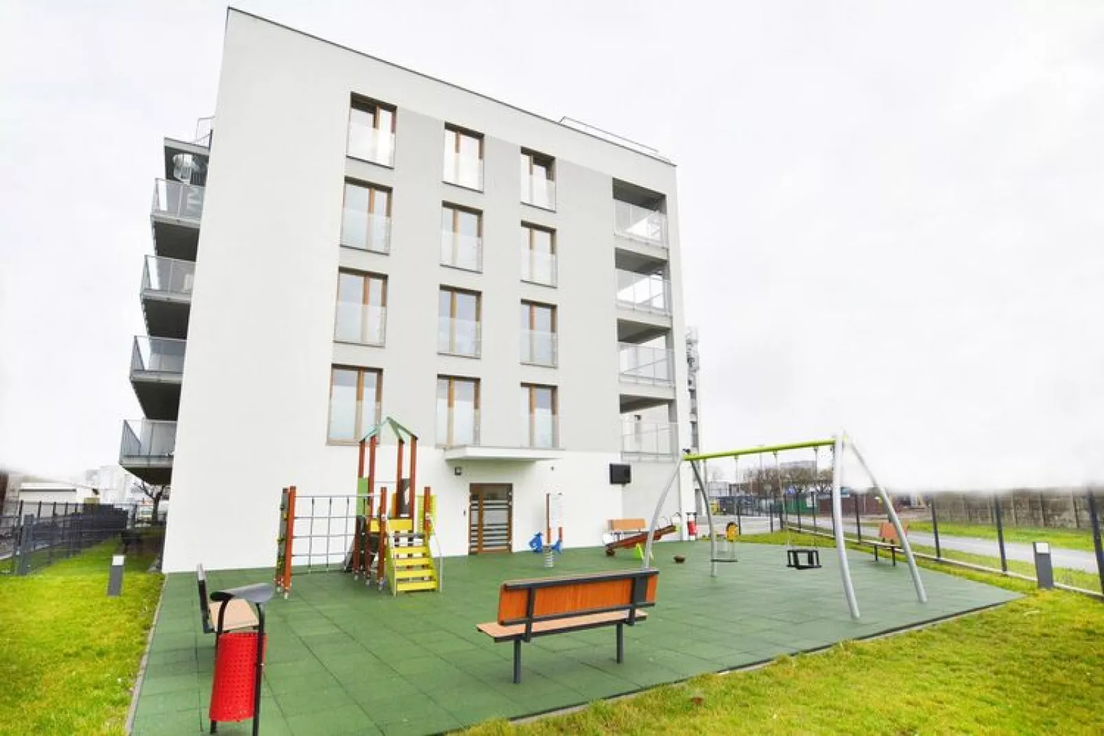 Apartamenty na parterze przy Bałtyckiej w Kołobrzegu-Exterior summer