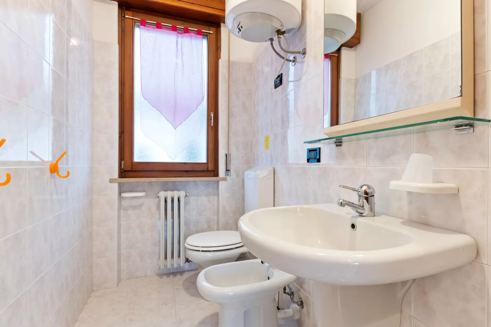 Chiara Quattordici-Bathroom