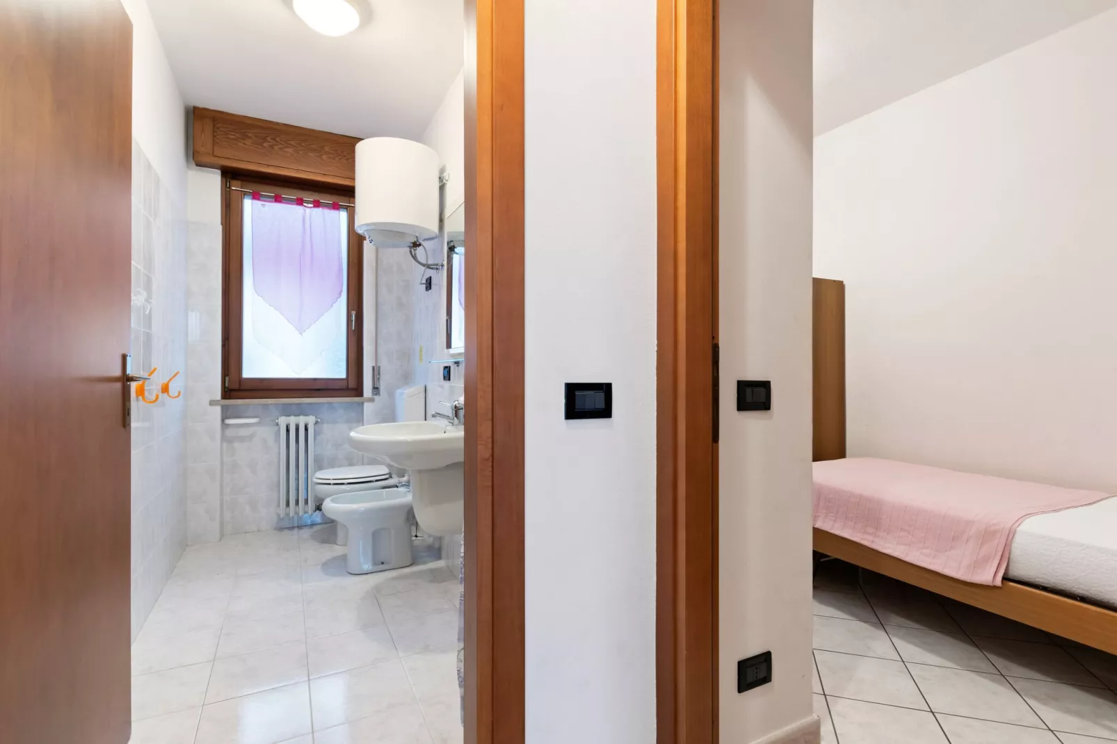 Chiara Quattordici-Bathroom