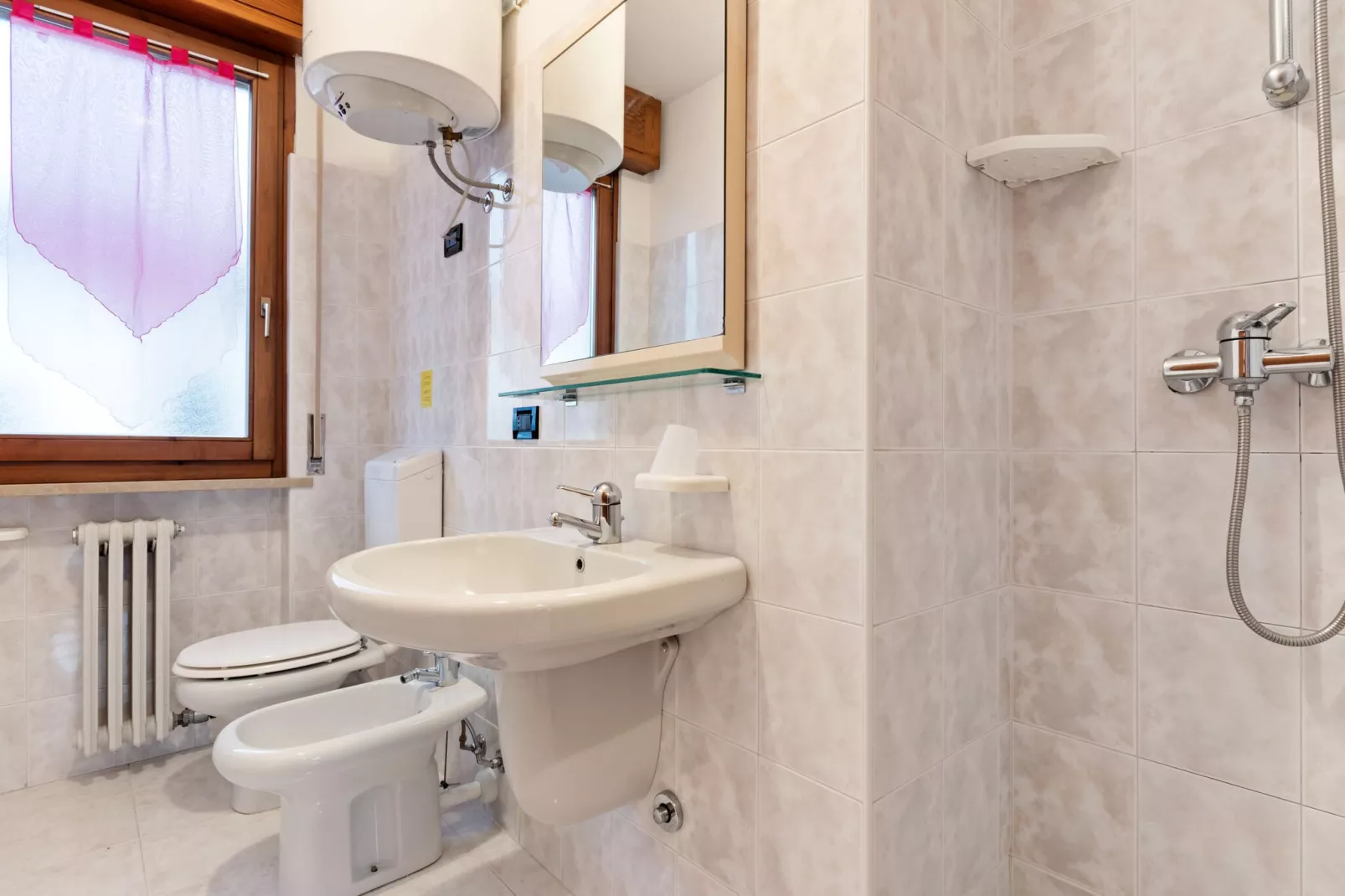 Chiara Quattordici-Bathroom