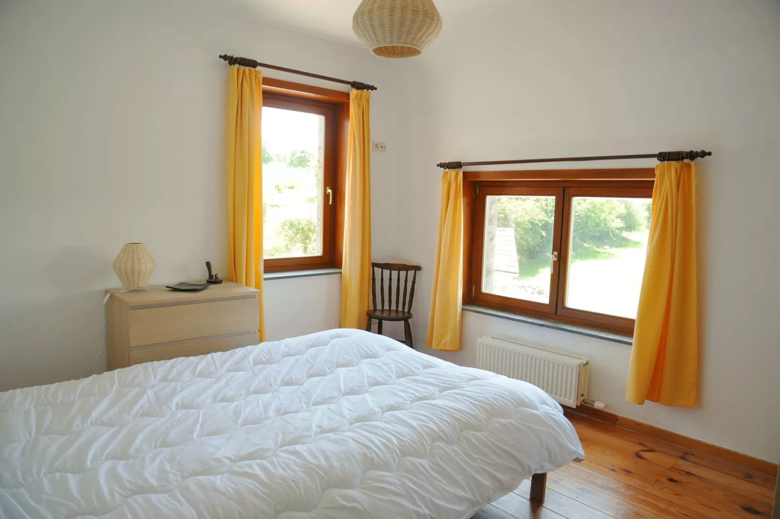 A cote de l'epicerie-Bedroom