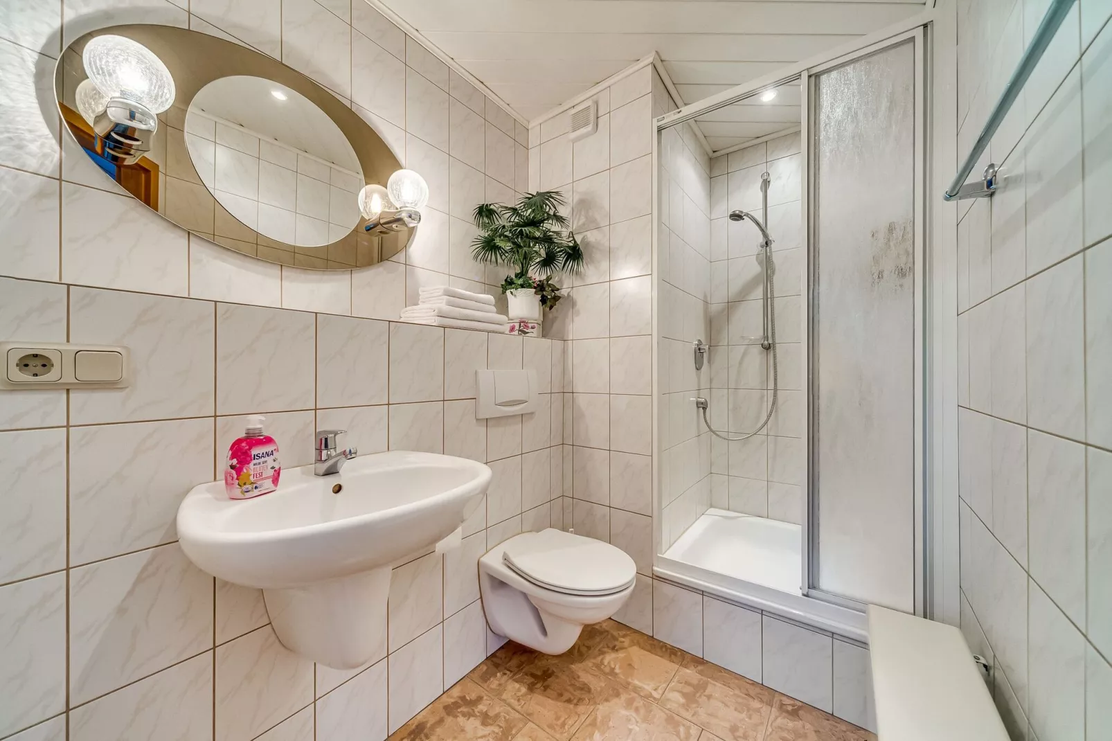 Maja-Bathroom