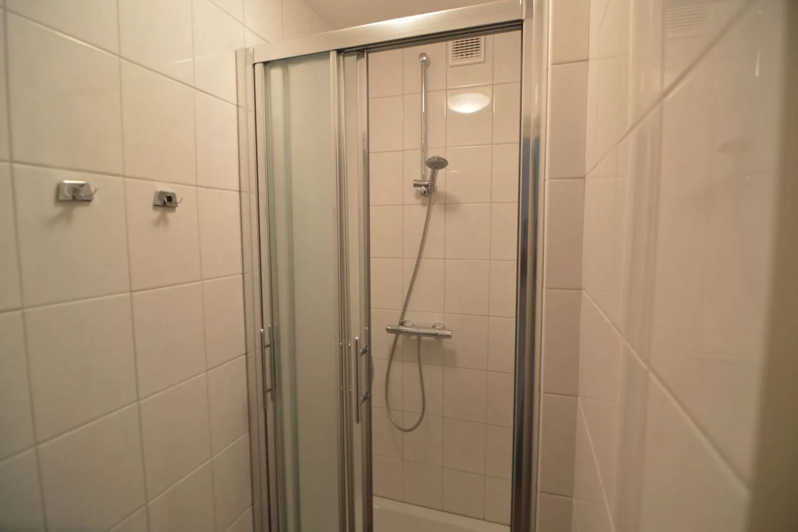 Paradiso-Bathroom