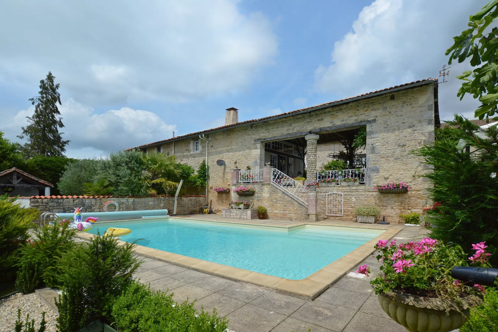 Maison fabuleuse avec piscine-Pool
