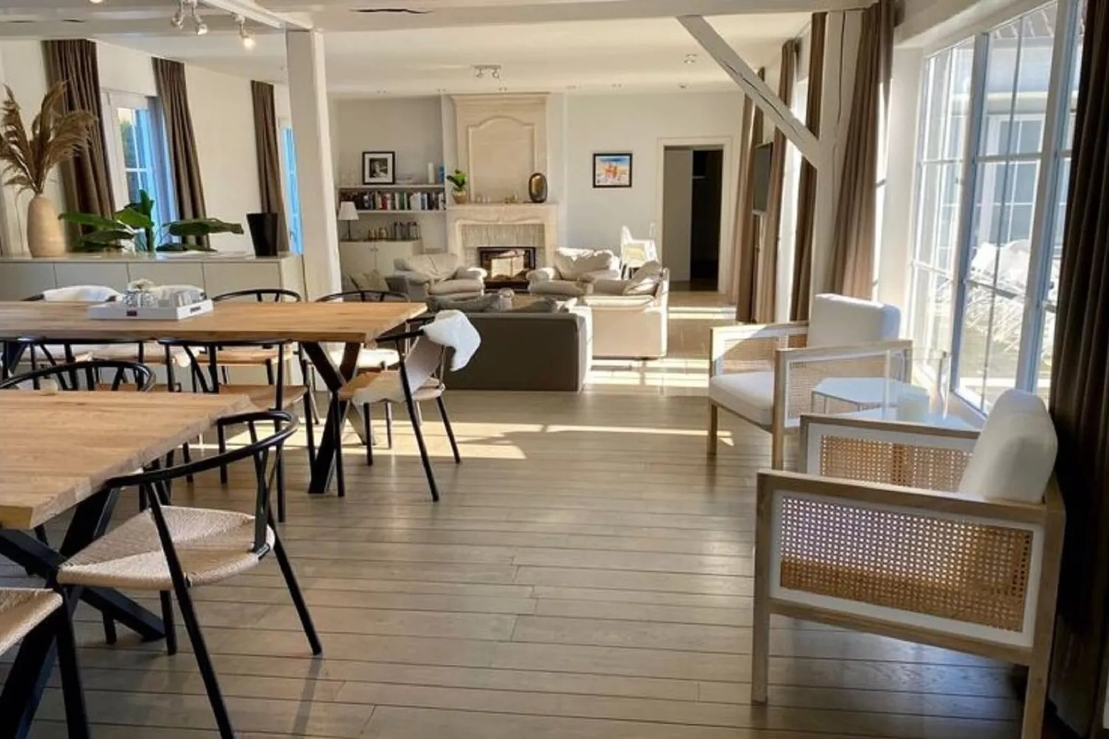 Villa Petunias-Salle à manger
