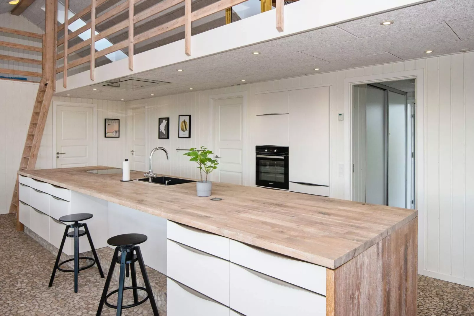 10 person holiday home in Rønde-By Traum-Indoor