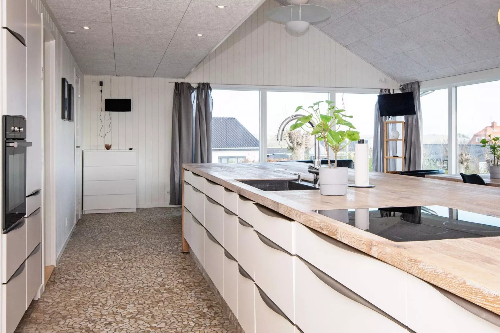 10 person holiday home in Rønde-By Traum-Indoor