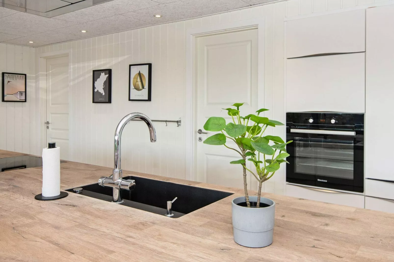 10 person holiday home in Rønde-By Traum-Indoor